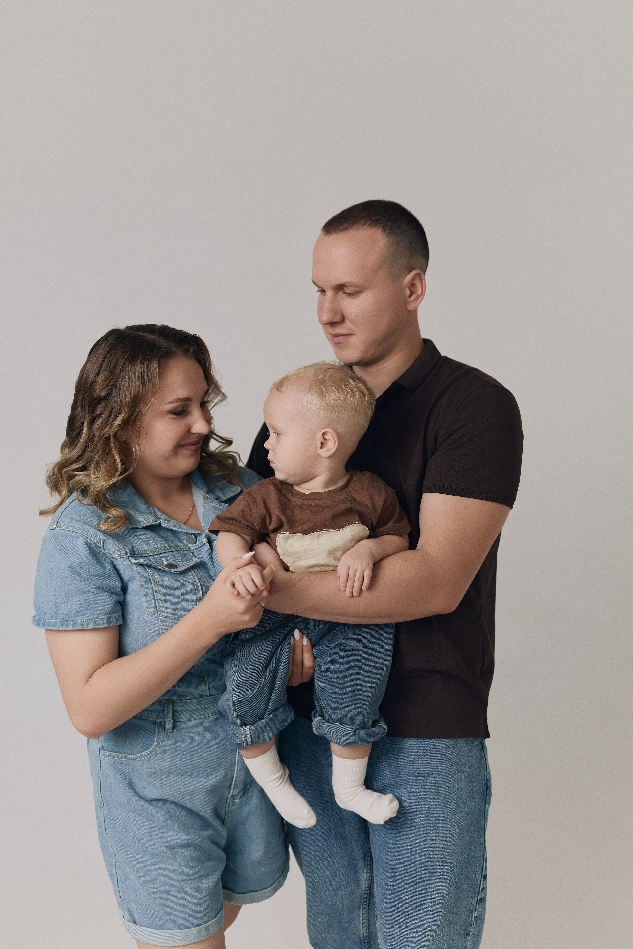 Семейная новогодняя фотосессия. Алина Каравайцева. Фотограф в городе Барнаул