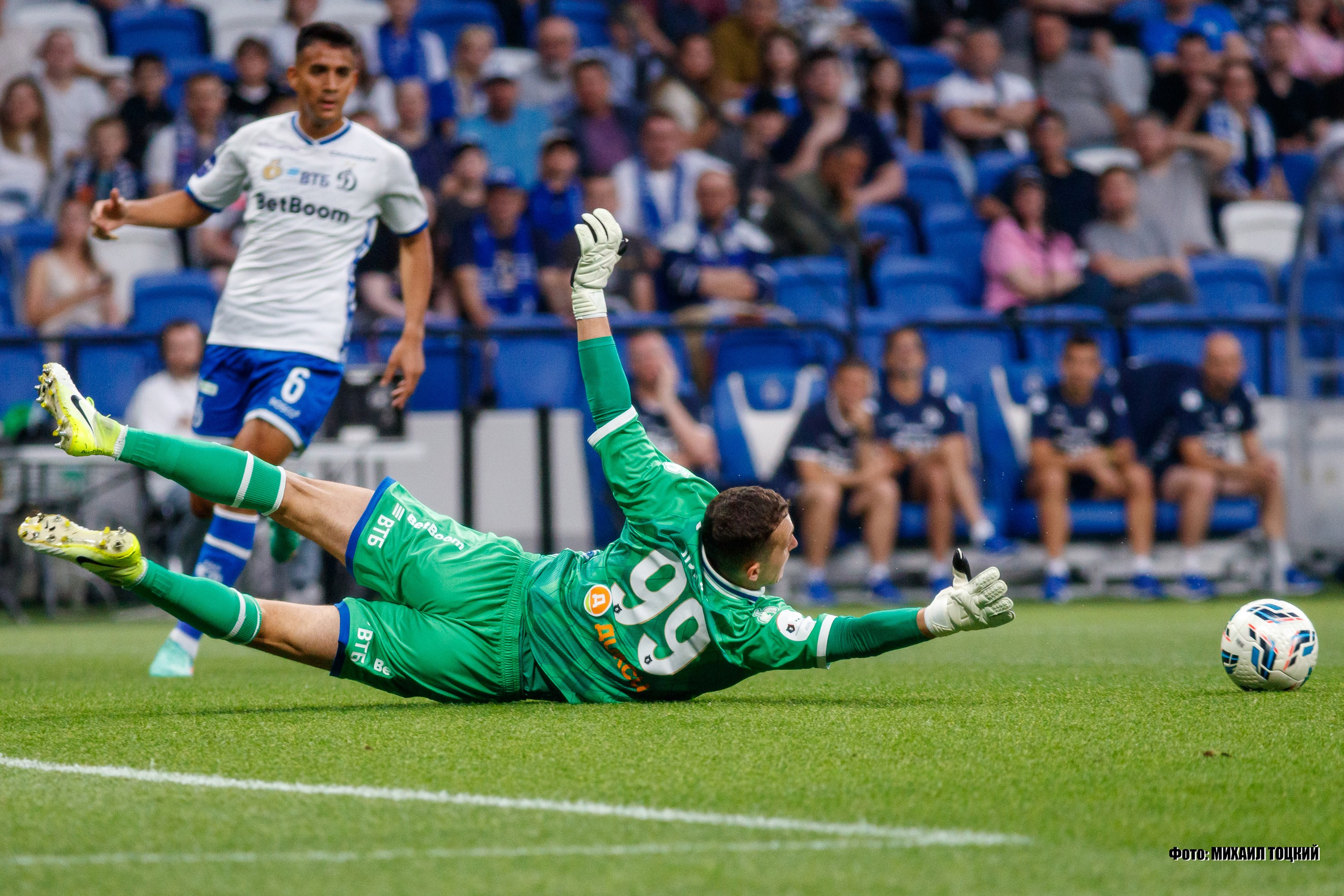 Фоторепортаж. РПЛ 1 тур. Динамо — Балтика. Михаил Тоцкий портретный и репортажный фотограф в Москве