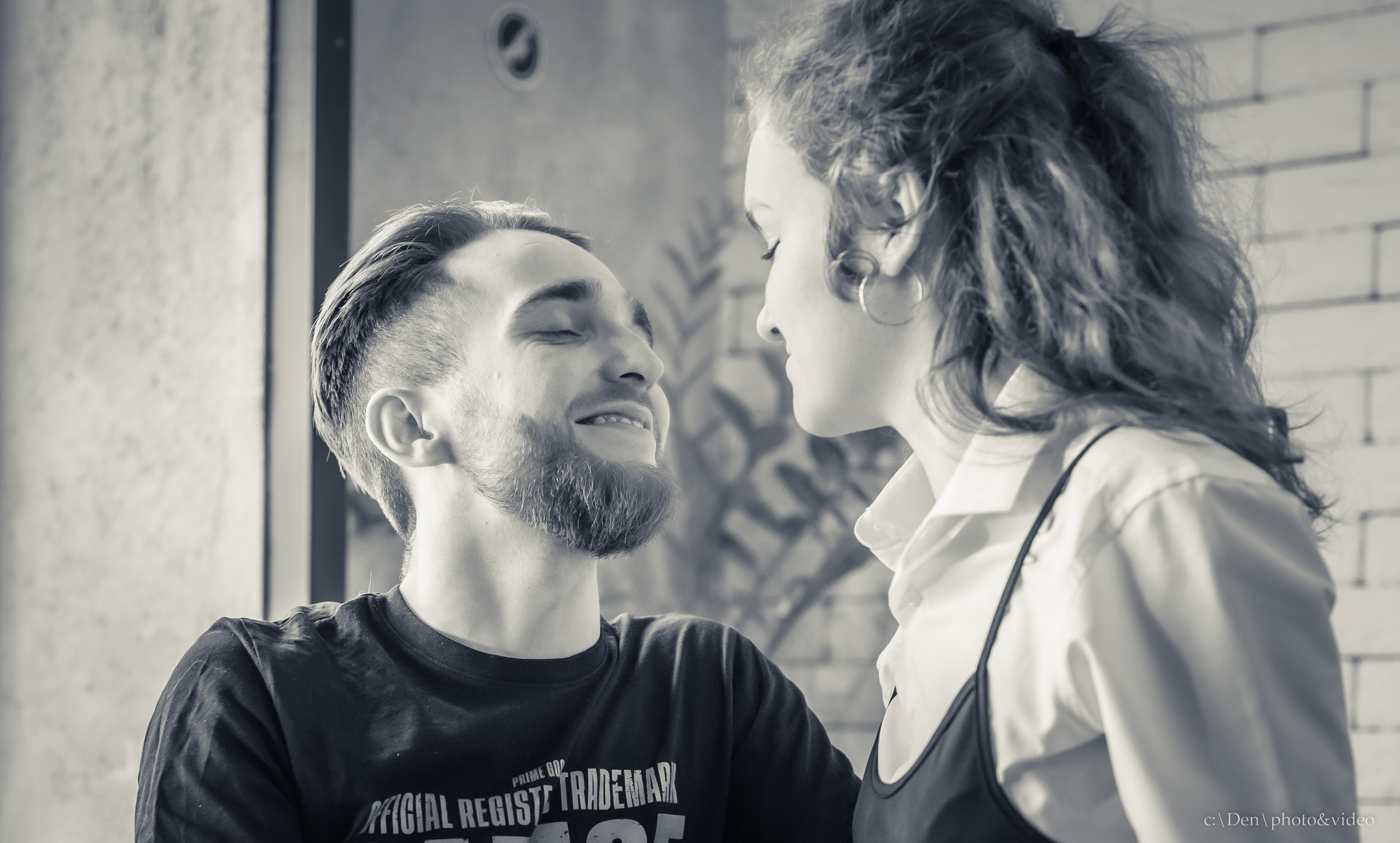 Предвкушение поцелуя. Инди фотограф и видеограф в Курске Денис Смирнов