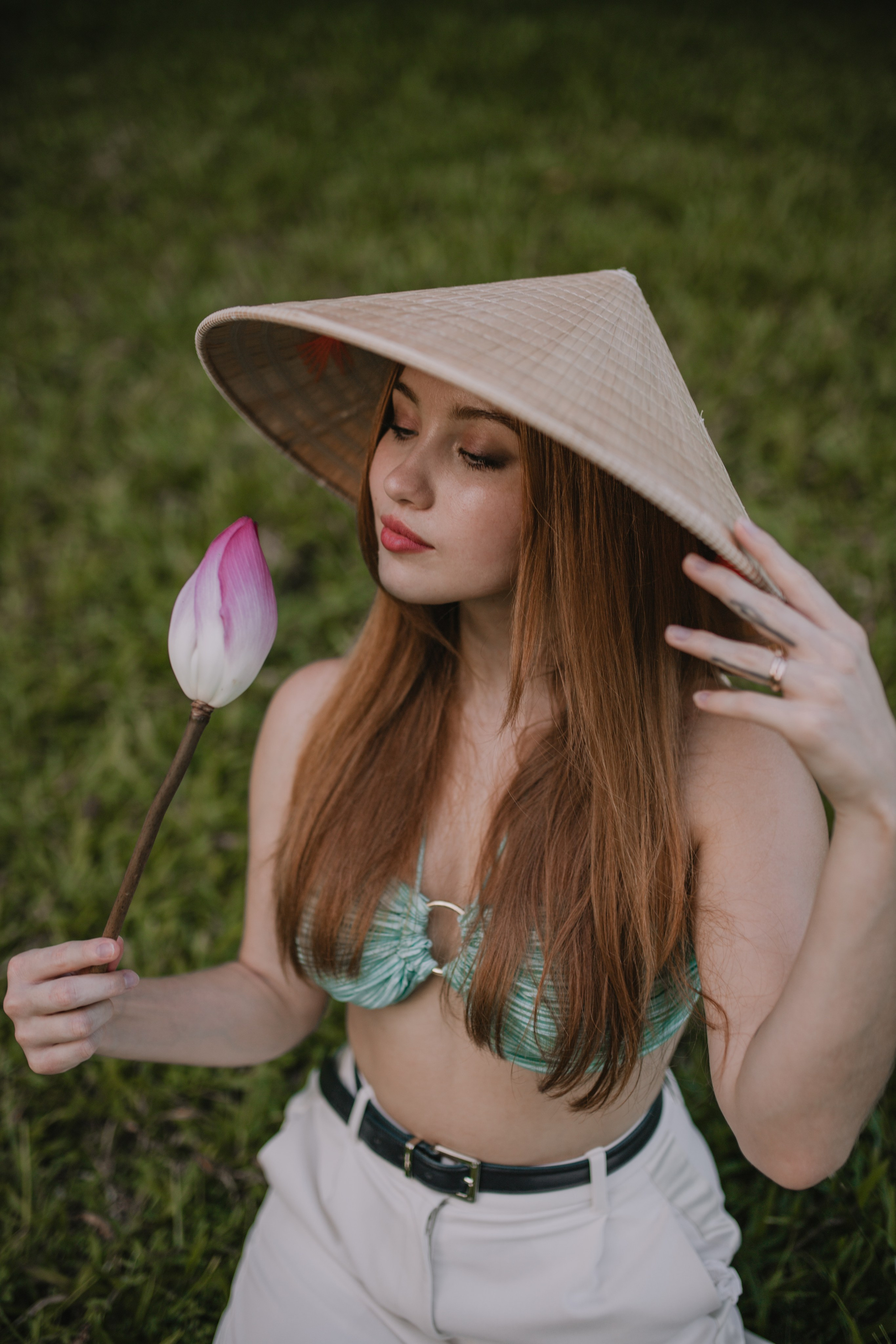 Елизавета на улицах Вьетнама. Главная