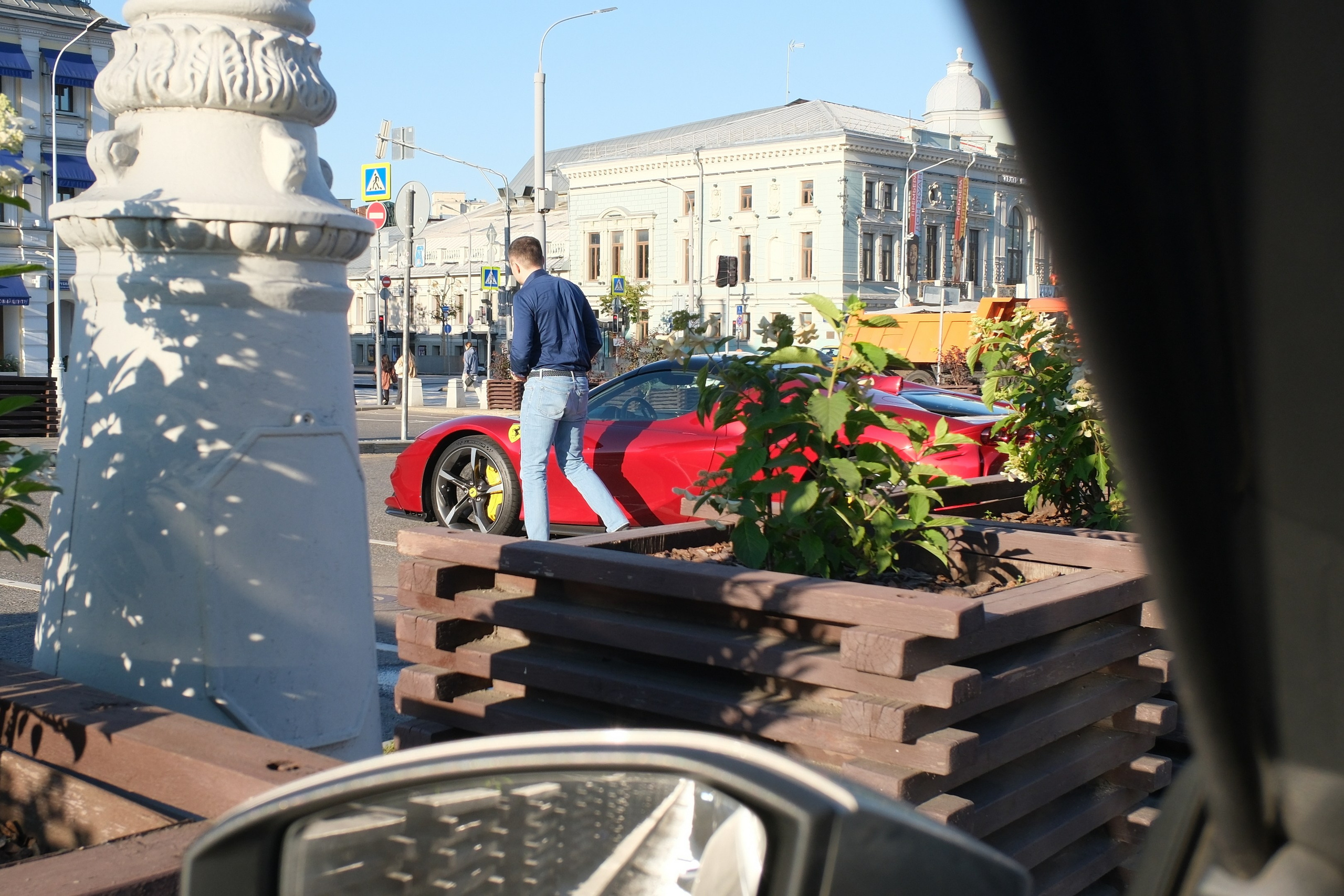 Сентябрь 2025. Улица, люди, жизнь…