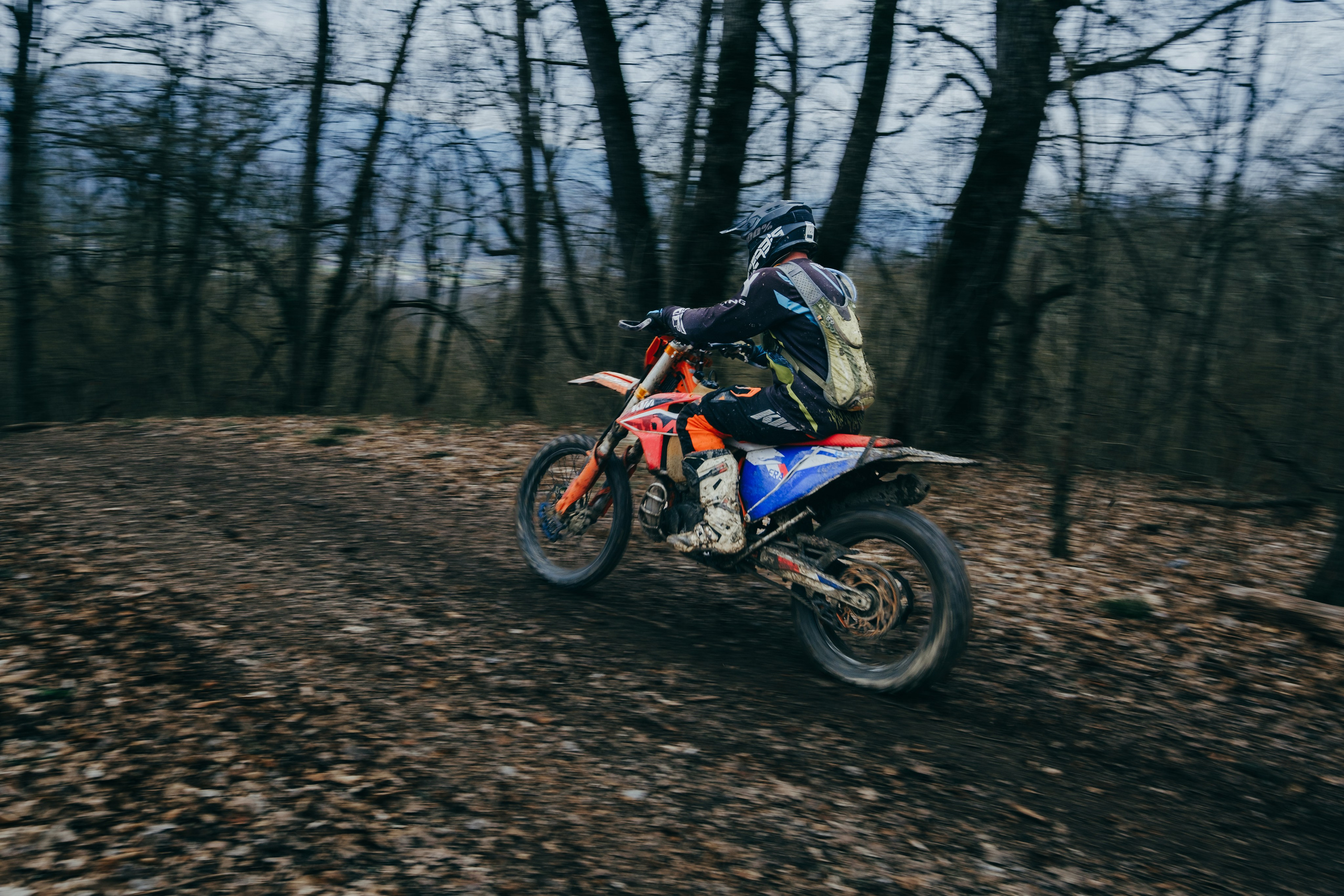 Съемка для Sharmax Moto в Горячем Ключе. Свадебный фотограф Денис Ожигин в Краснодаре и крае. Эмоциональная и стильная съемка вашего дня