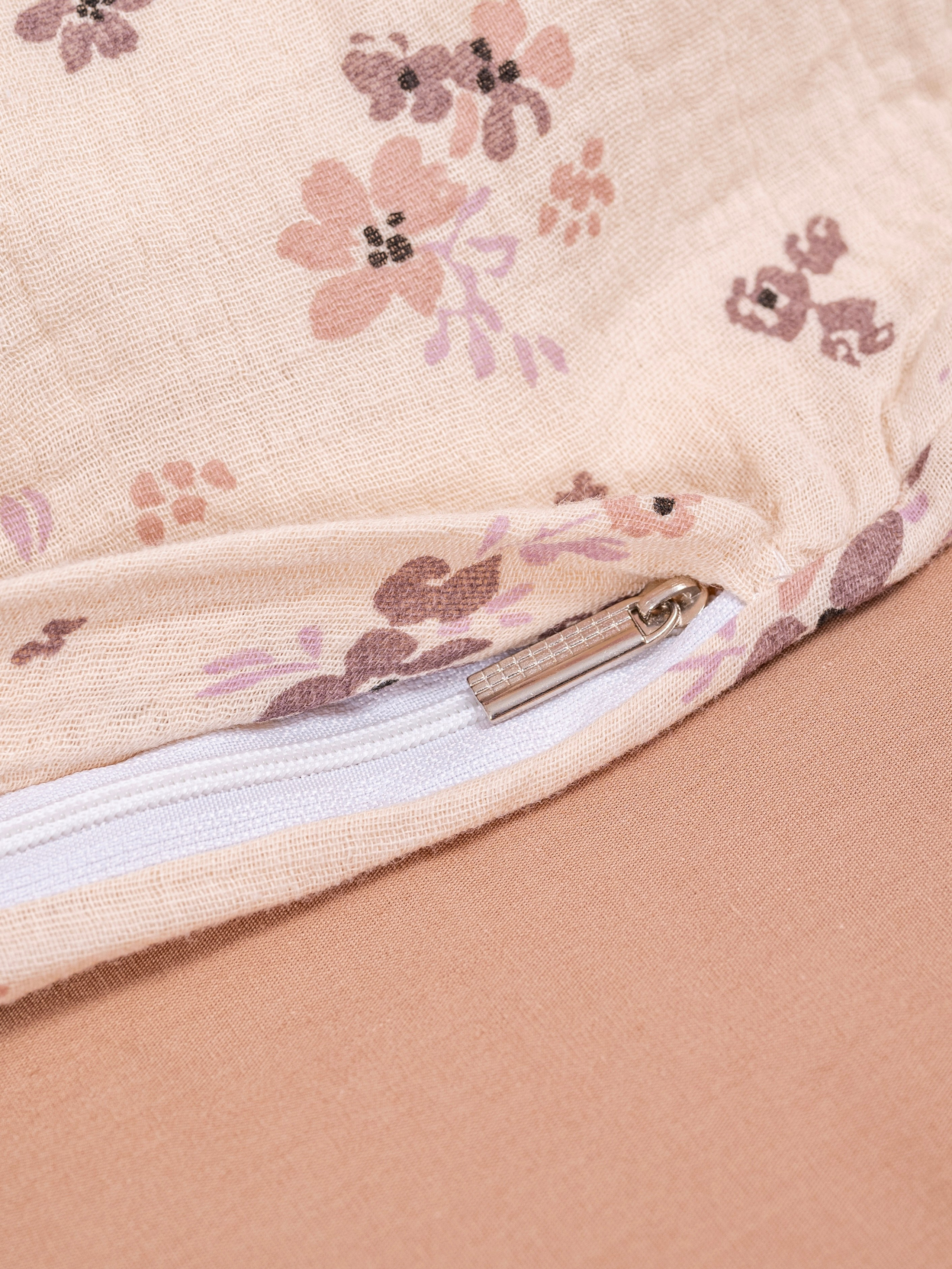 Съемка постельного. Предметный фотограф, фото для маркетплейсов Пятигорск, КМВ