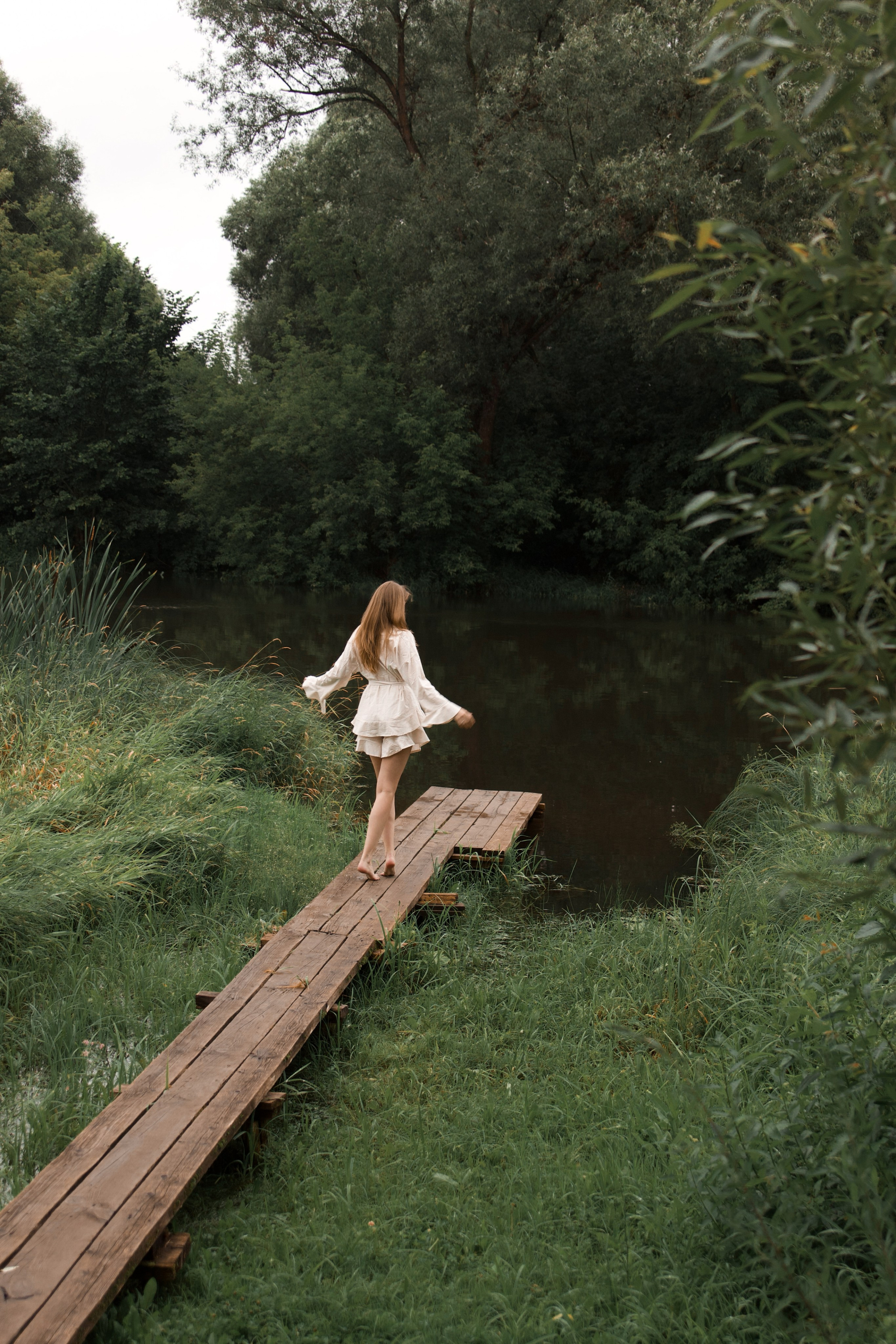 Настенька и река. Фотограф Ирина Воробьева