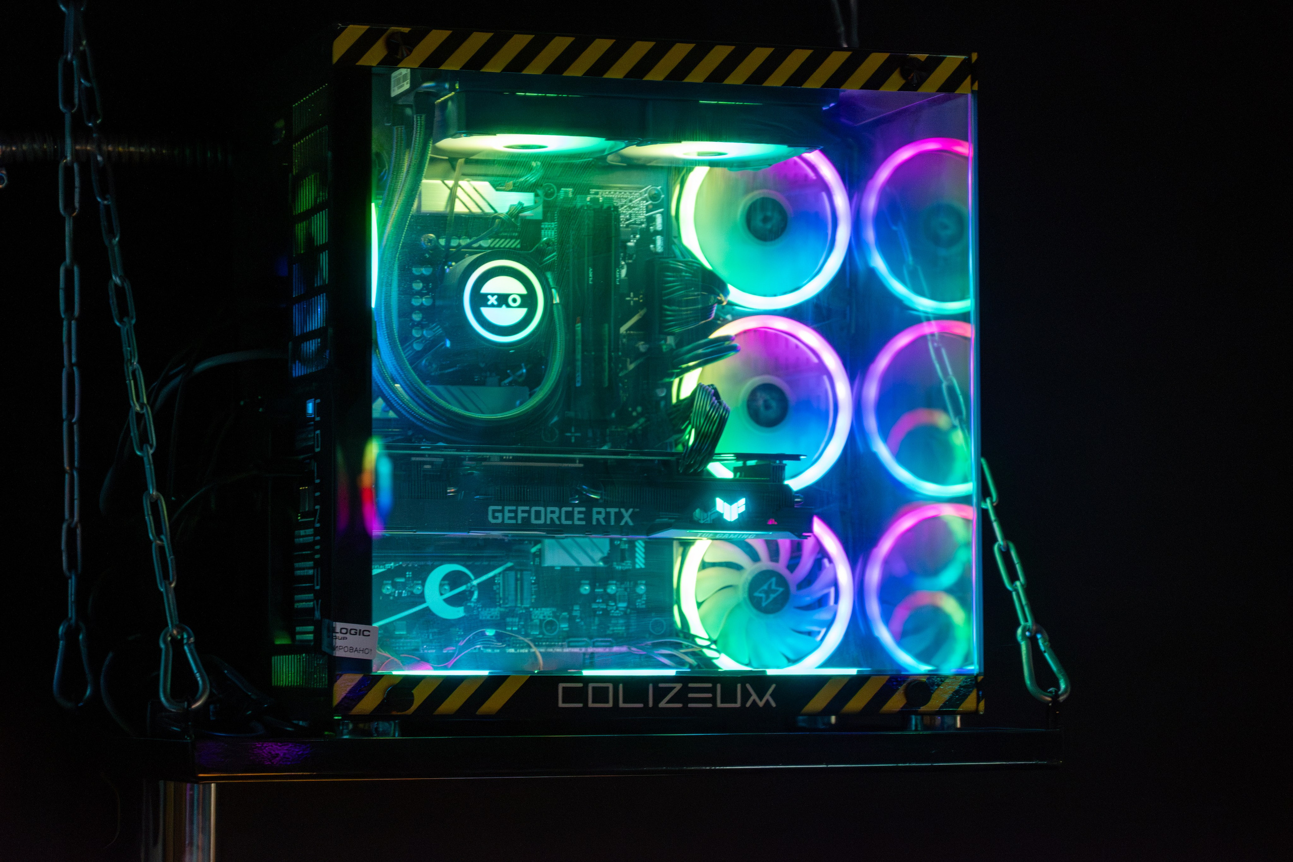 Репортаж в киберспортивном клубе Kolizeum. Фотограф мероприятий в Москве