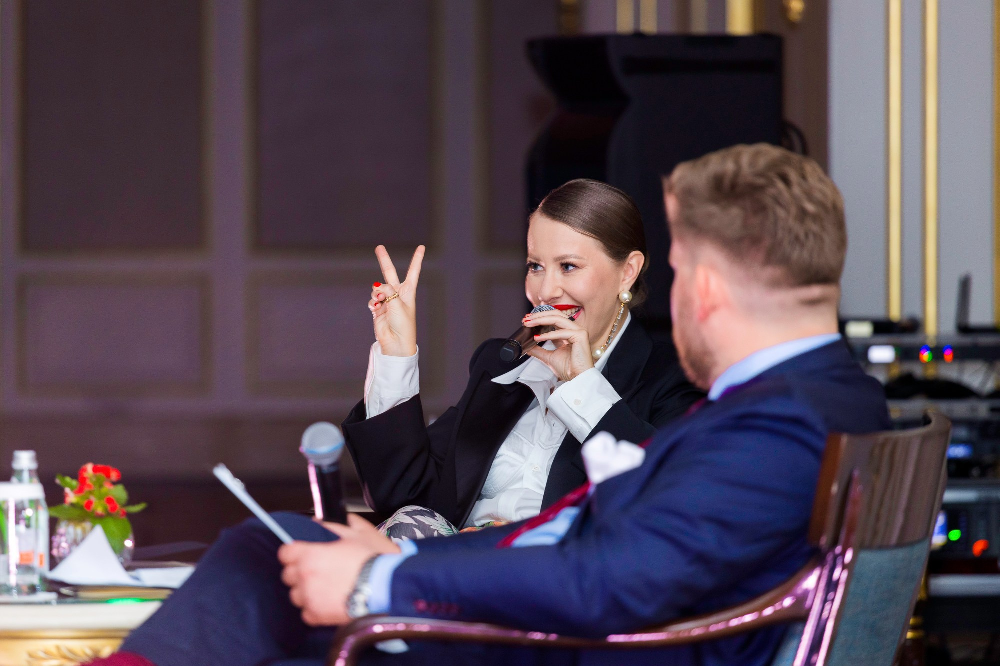 Тренинг Ксении Собчак. Photomantis