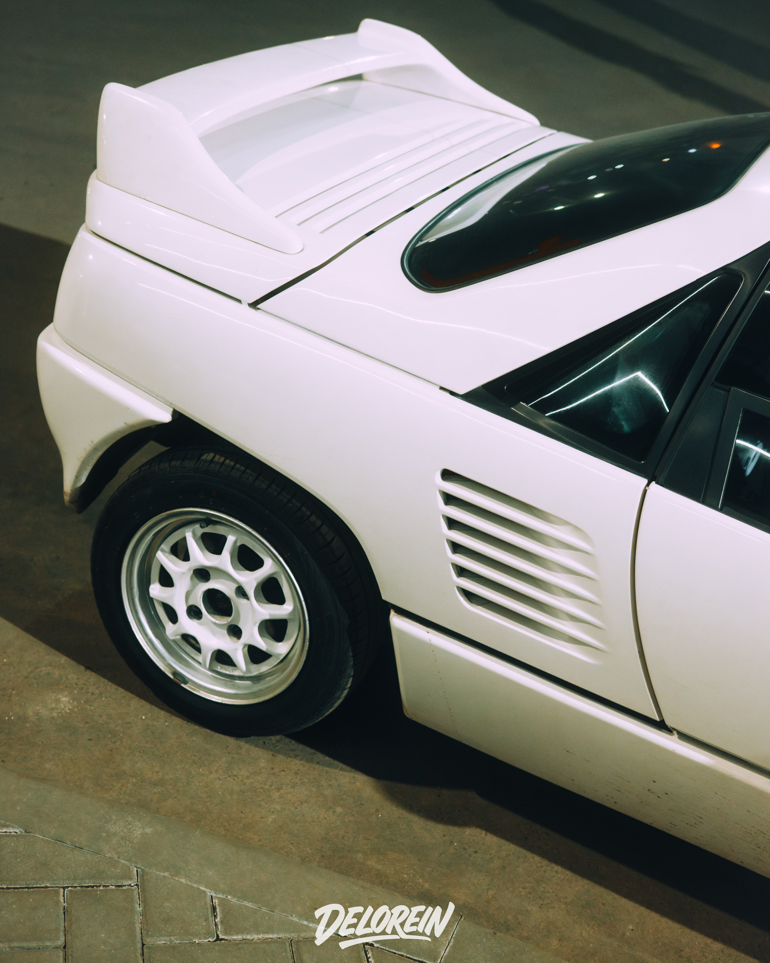 Downfly 25 марта 2026. DeLorein