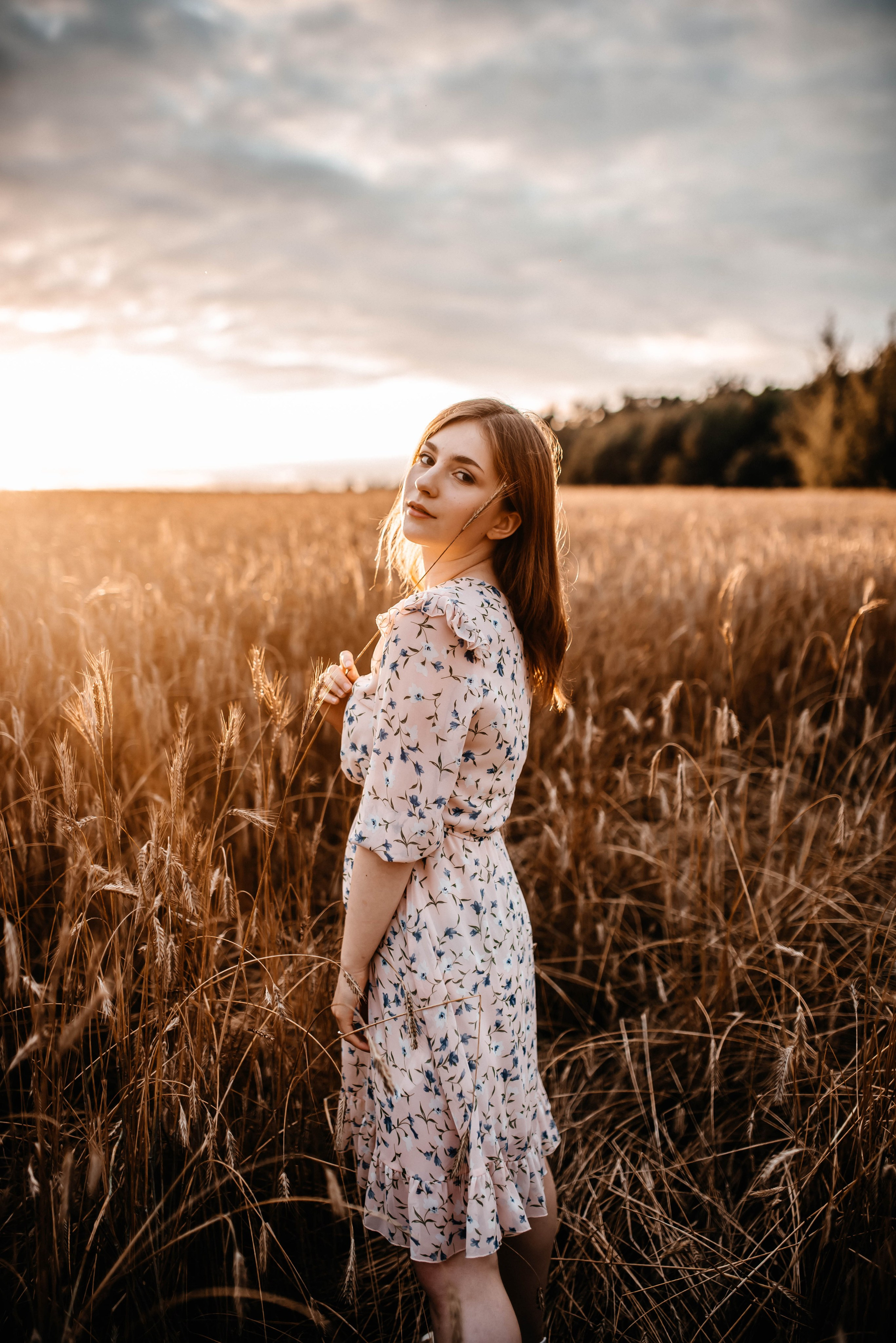 Маша, лето, закат. Главная