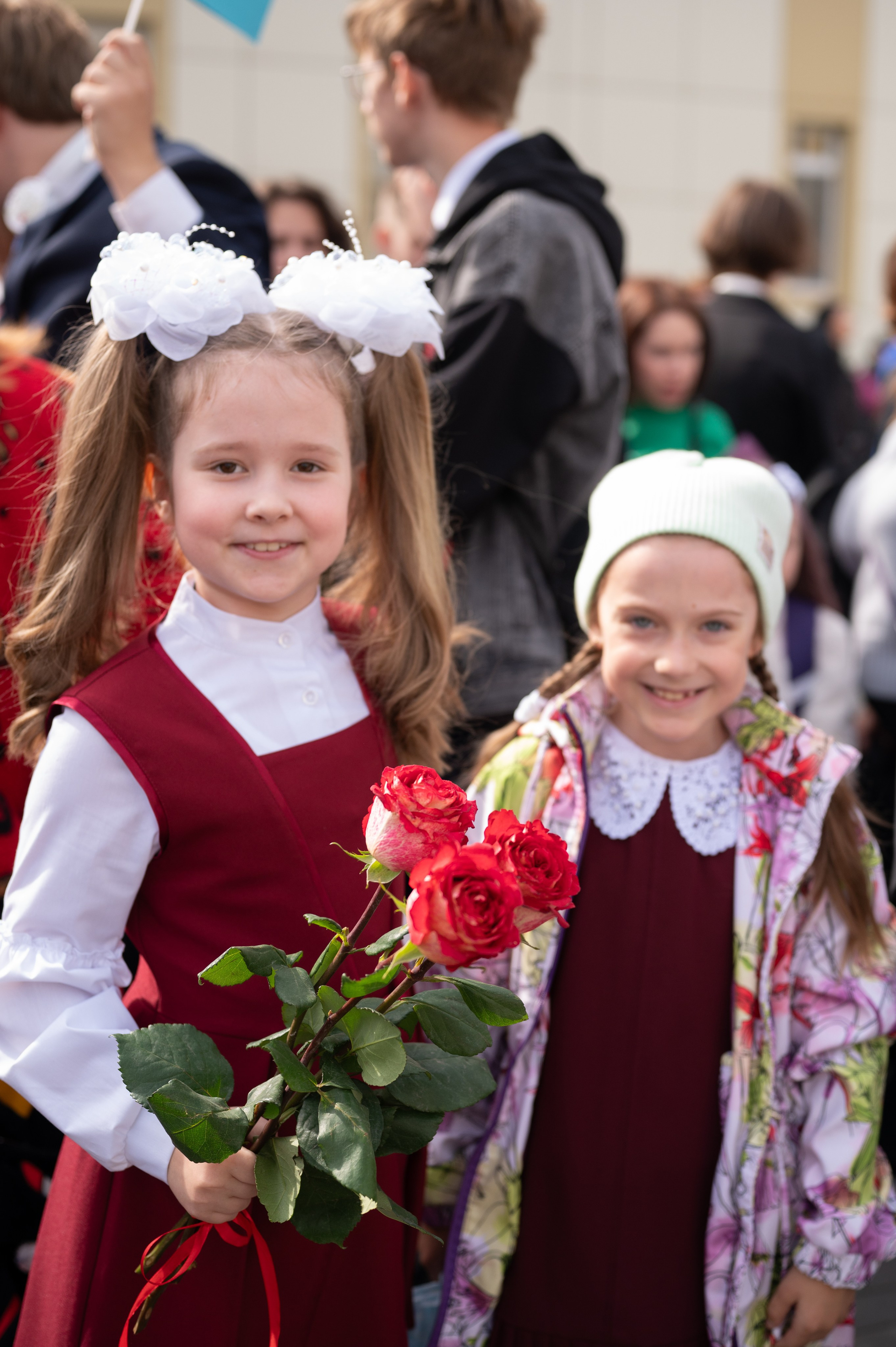 1 сентября 16 гимназия 2 класс (линейка + в классе+ на улице). Фотограф новорожденных, семейный детский в Тюмени Татьяна Морозова