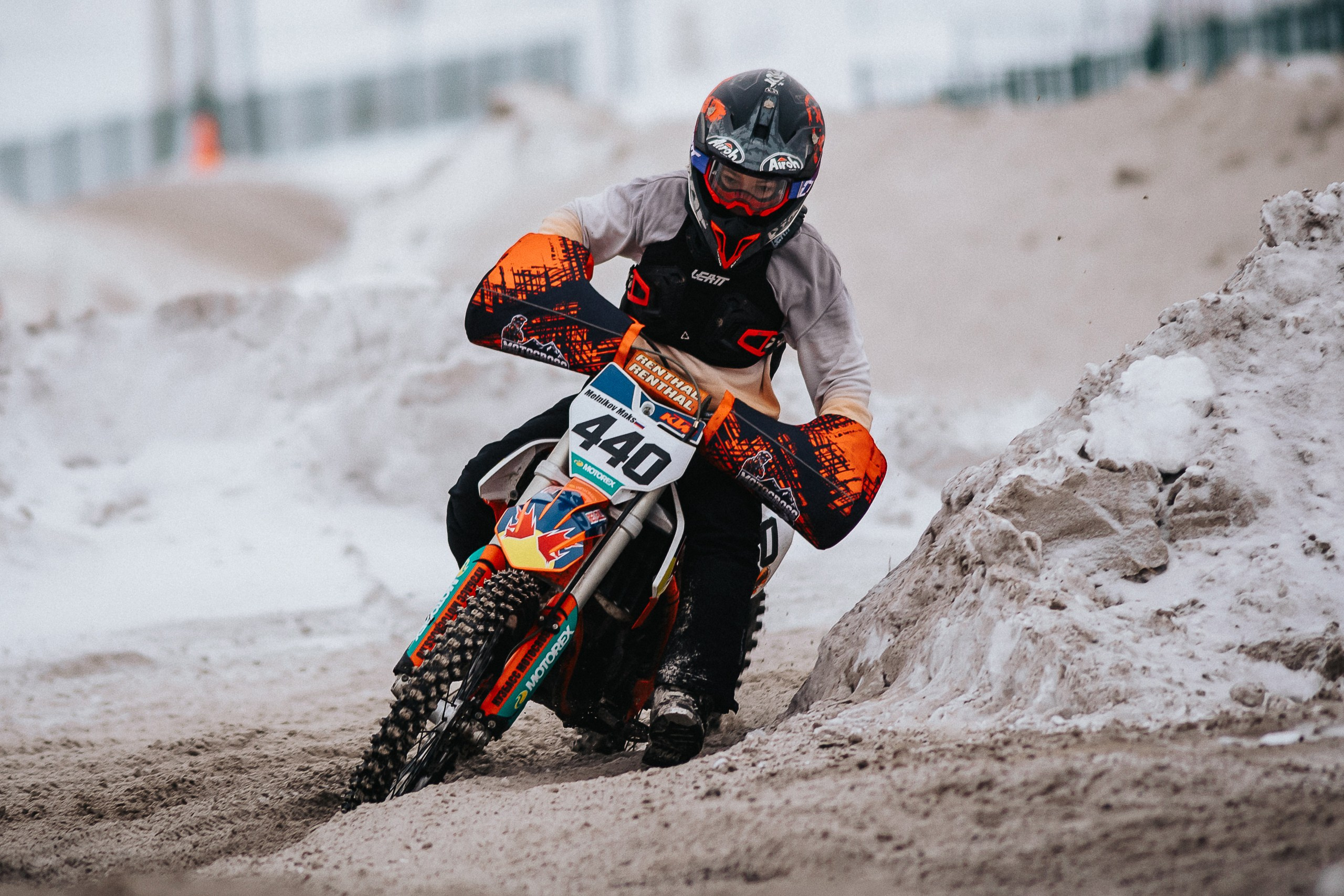 29.12.2024 — Праздничная тренировка на мотоциклетной трассе Люскус. Репортажный фотограф в Кемерово