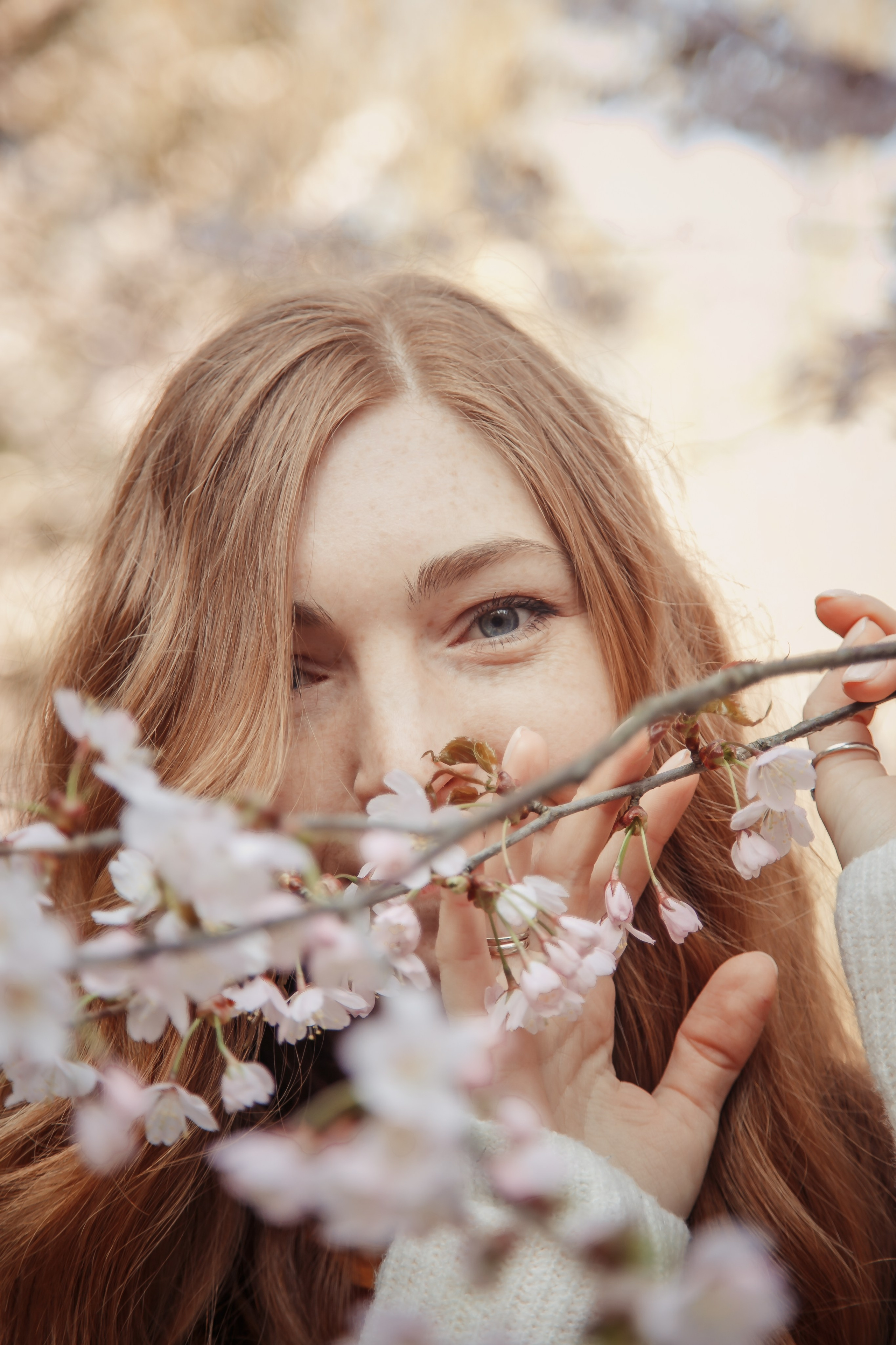фотосессия в цветении Москва сакура, фотосессия в цветущих яблонях Москва, весенняя фотосессия в Москве, девушка в цветущем саду Москва, Катерина Сысуева, Екатерина Сысуева, rina_sphoto, фотограф в Москве
