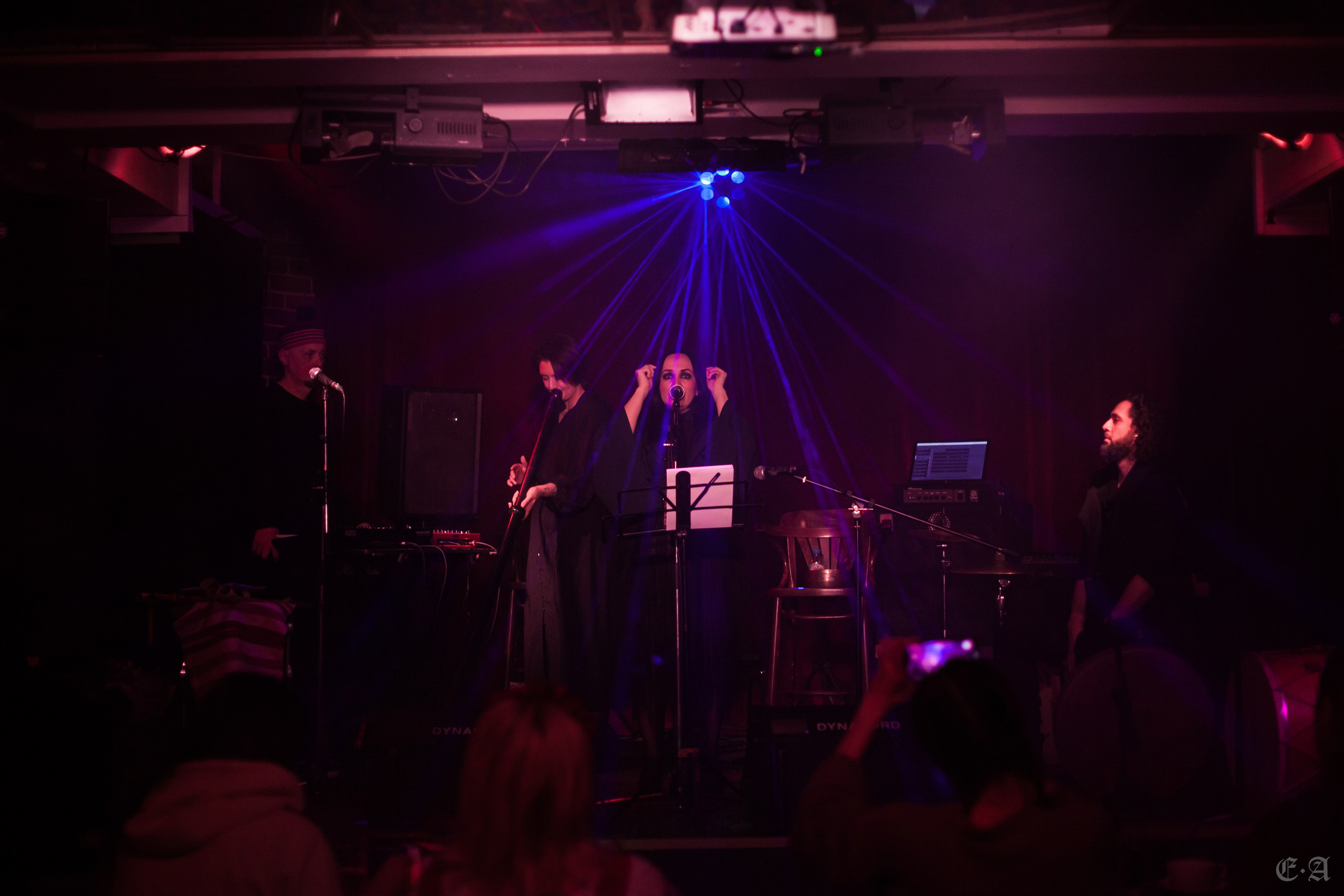 Dara Yara в «Алиби». Фотограф Ellairen