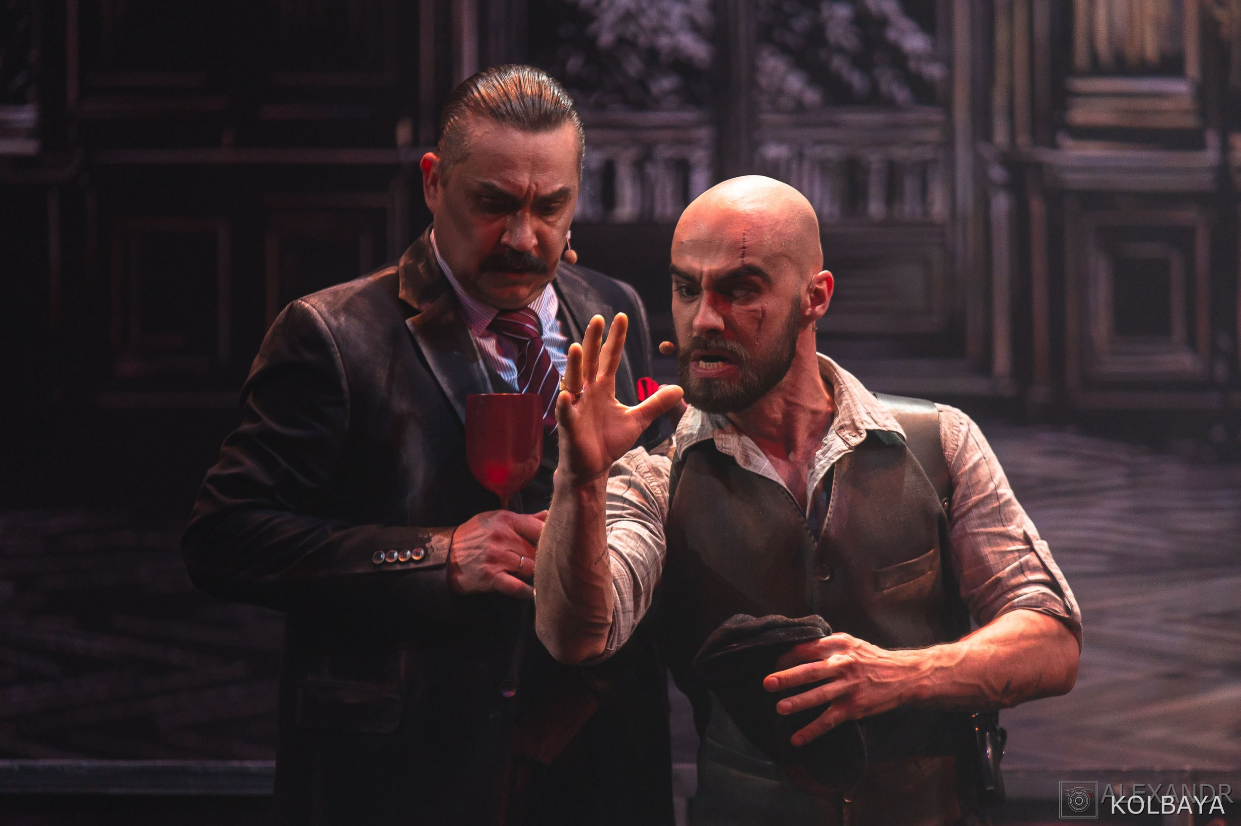 Фотографии со спектакля «Однажды в городе N». Концертный и театральный репортажный фотограф в Москве Александр Колбая