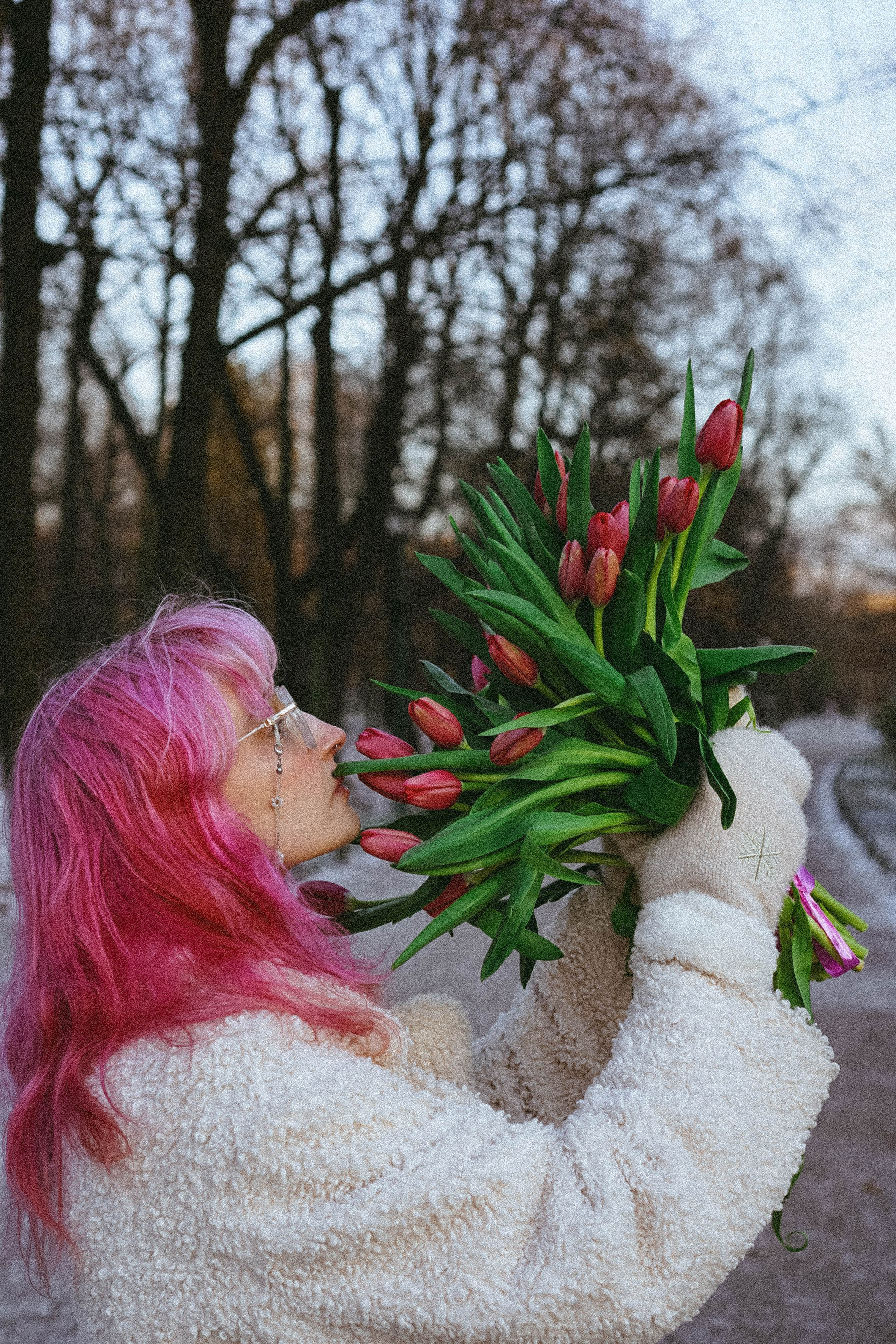 Прогулочная фотосессия с тюльпанами. Профессиональный фотограф, Санкт-Петербург — Виктория Богомолова