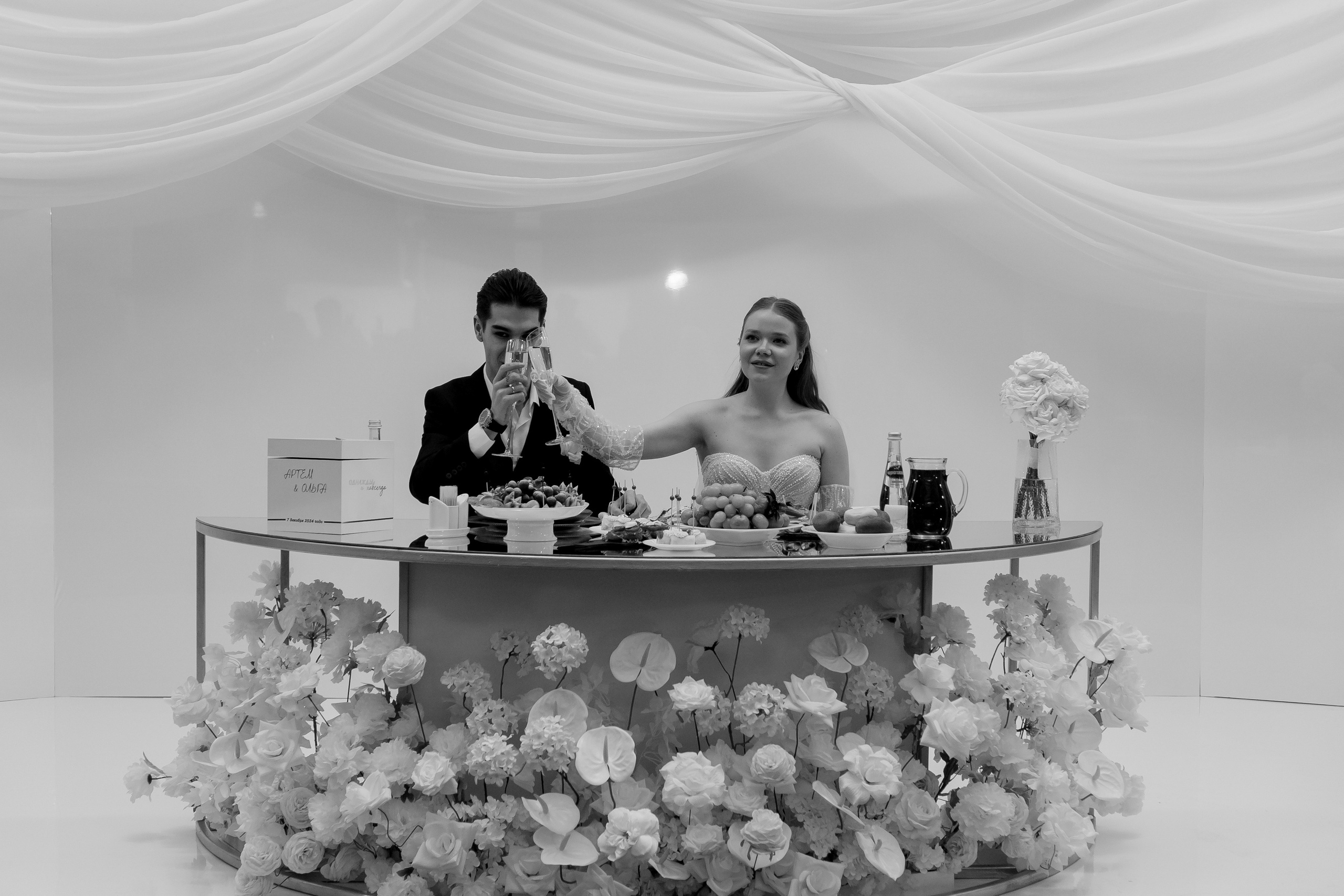 СВАДЕБНАЯ СЬЕМКА СБОРОВ В ОТЕЛЕ И ВЫЕЗД НА ЦЕРЕМОНИЮ (СНЯТО В СИБИРЕ В НИЖНЕВАРТОВСКЕ). Профессиональный фотограф, Санкт-Петербург — Виктория Богомолова