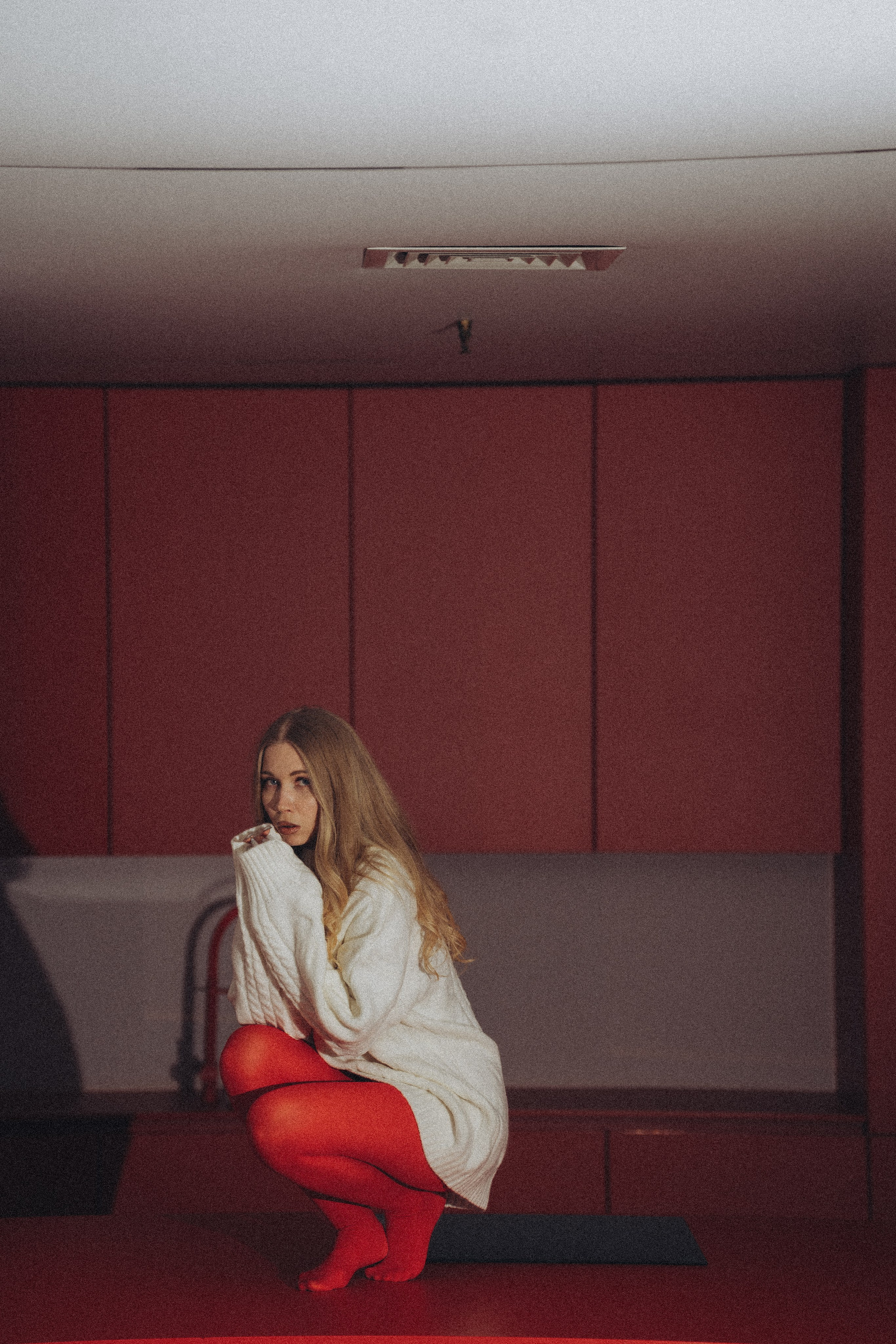 ФОТОСЕССИЯ К НОВОМУ ГОДУ В СТУДИИ С ЕЛОЧКОЙ КРАСИВЫЙ ОБРАЗ. Профессиональный фотограф, Санкт-Петербург — Виктория Богомолова