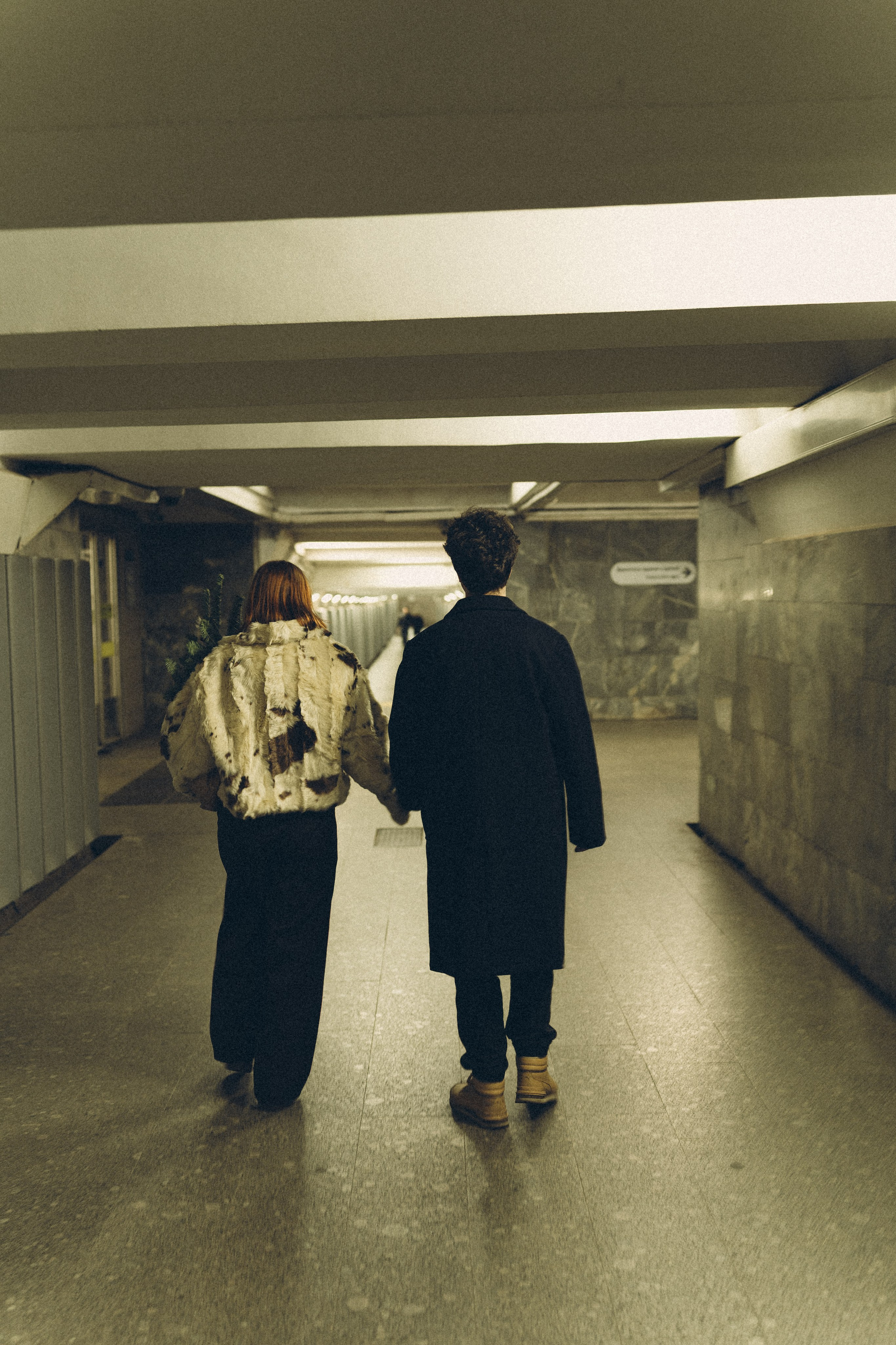 НОВОГОДНЯЯ ФОТОСЕСИИЯ ПАРЫ В МЕТРО ЛЮБОВЬ. Профессиональный фотограф, Санкт-Петербург — Виктория Богомолова