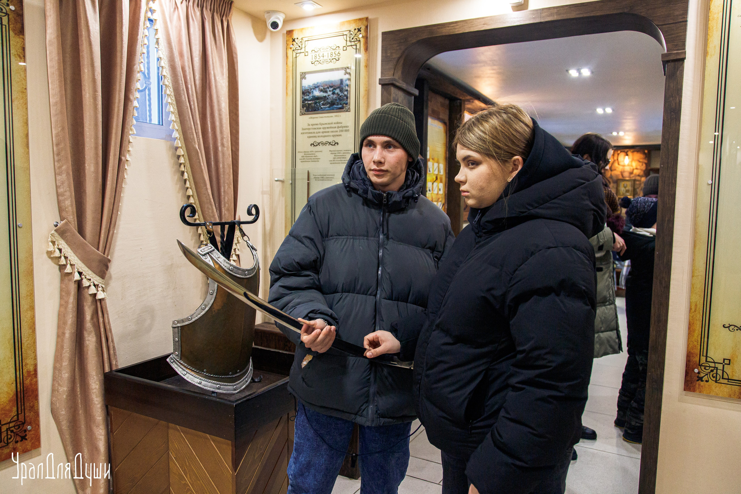 Экскурсия на кофейную фабрику, горный парк Бажова, Башня-колокольня. Репортажный фотограф с душой путешественника