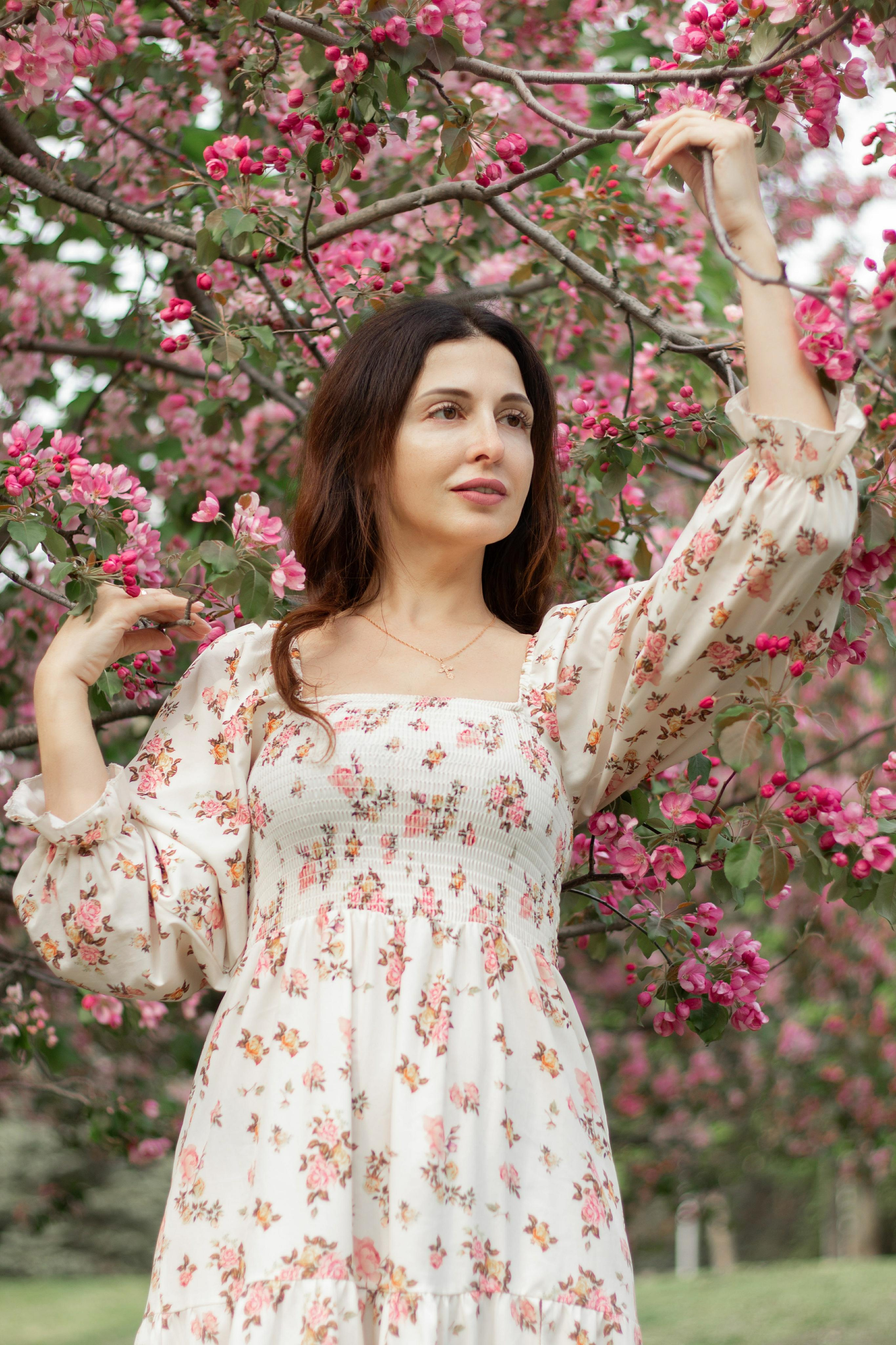 Фотосессия в цветущих яблонях. Детский и семейный фотограф в Уфе Зинаида Вольштейн