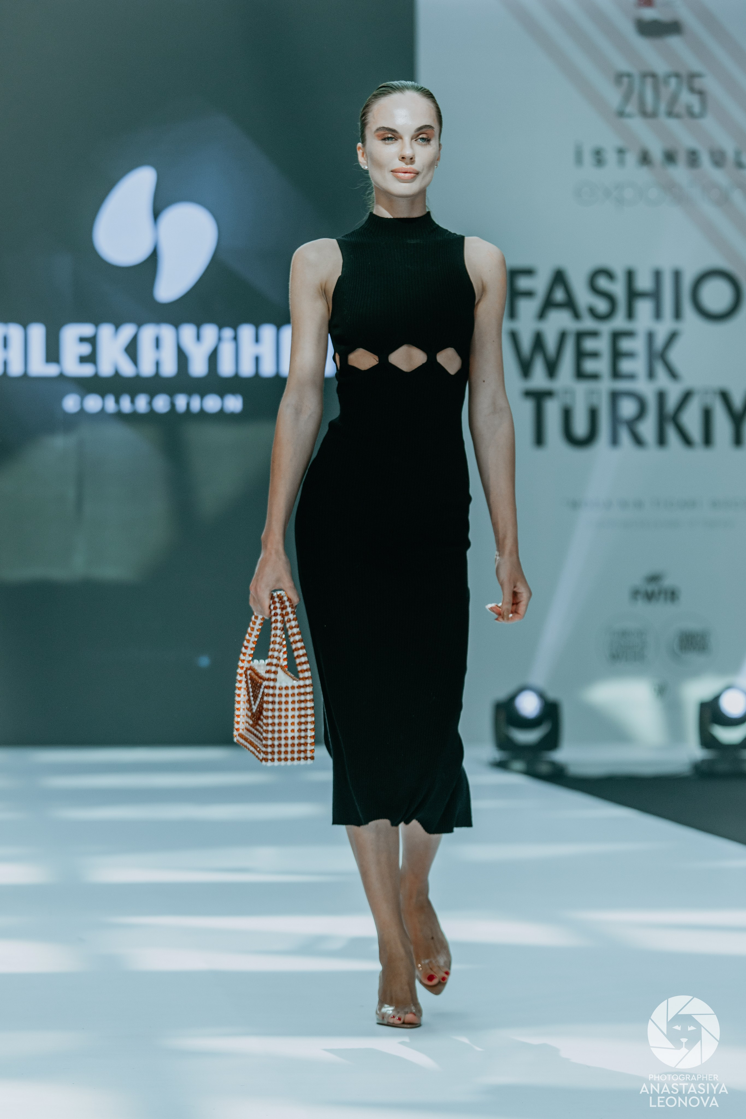 Fashion Week Türkiye [spring, 2025]. Anastasia Leonowa