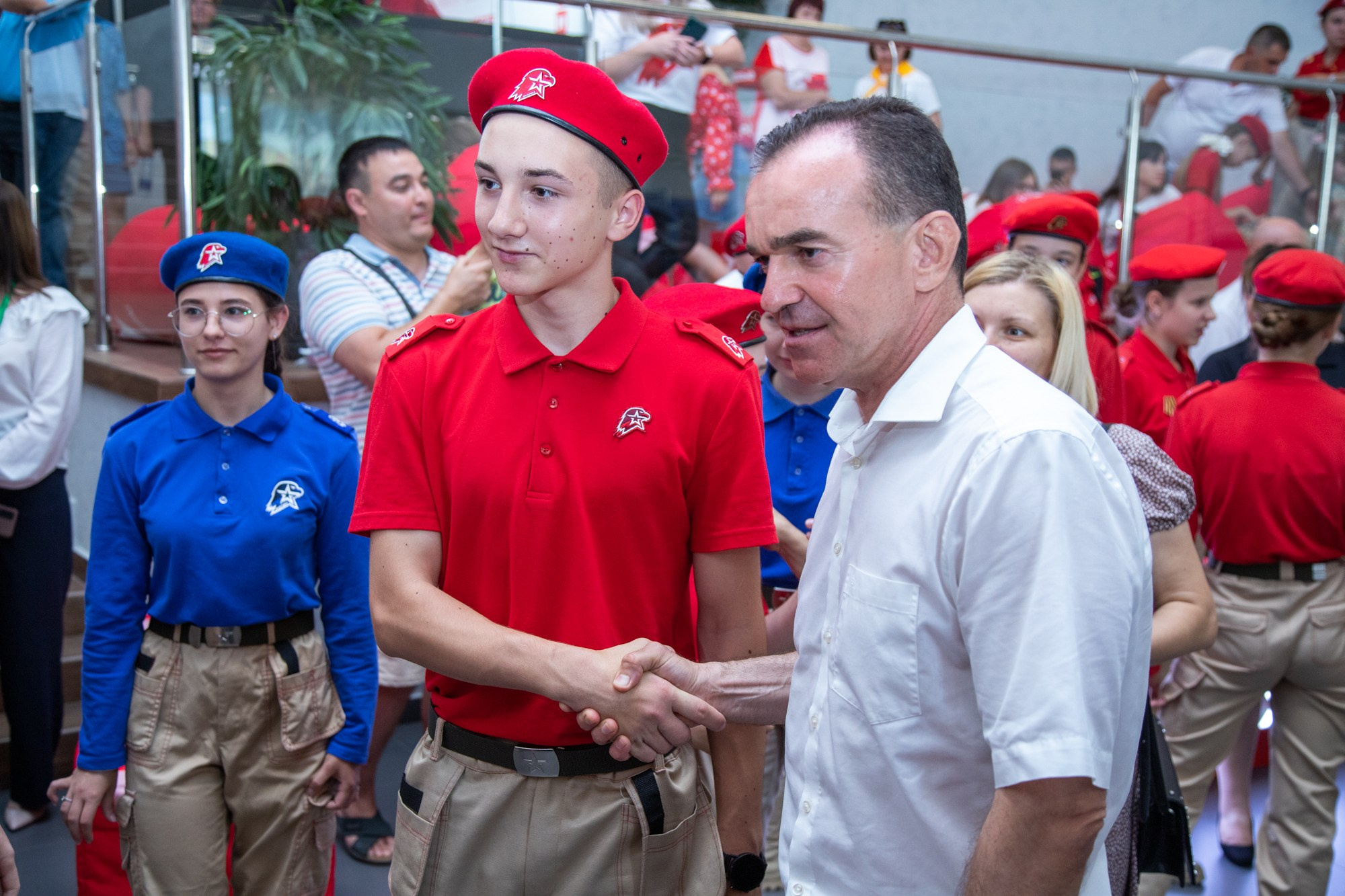 Краевой День молодёжи в Краснодаре 2023. Репортажный, промышленный и маркетплейс-фотограф Дмитрий Чернат