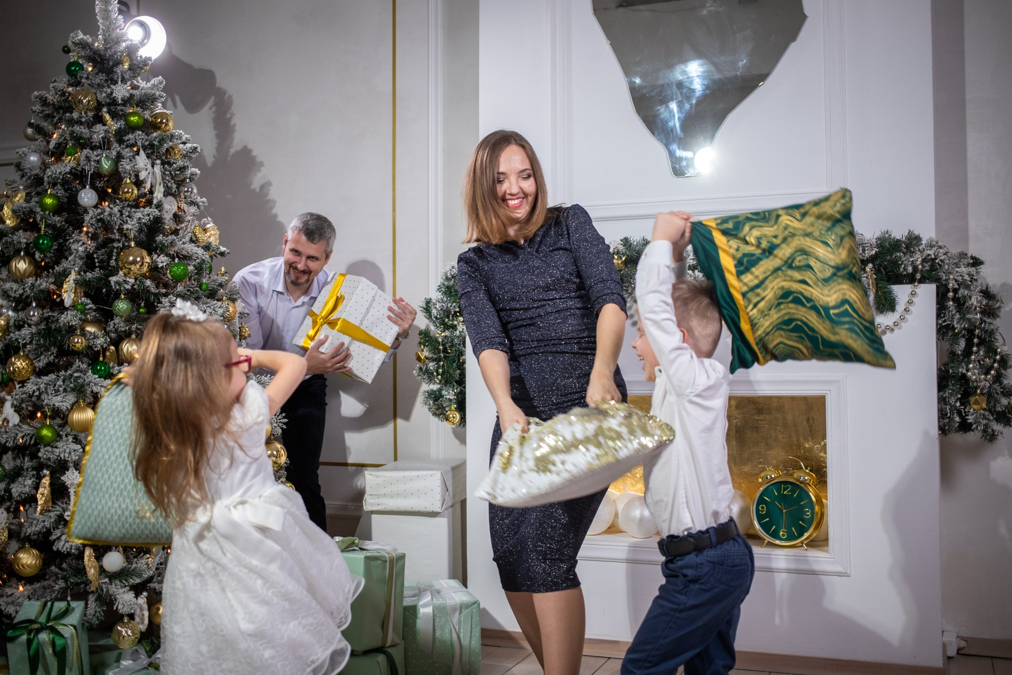 Семейная съёмка Новый Год. Репортажный, промышленный и маркетплейс-фотограф Дмитрий Чернат