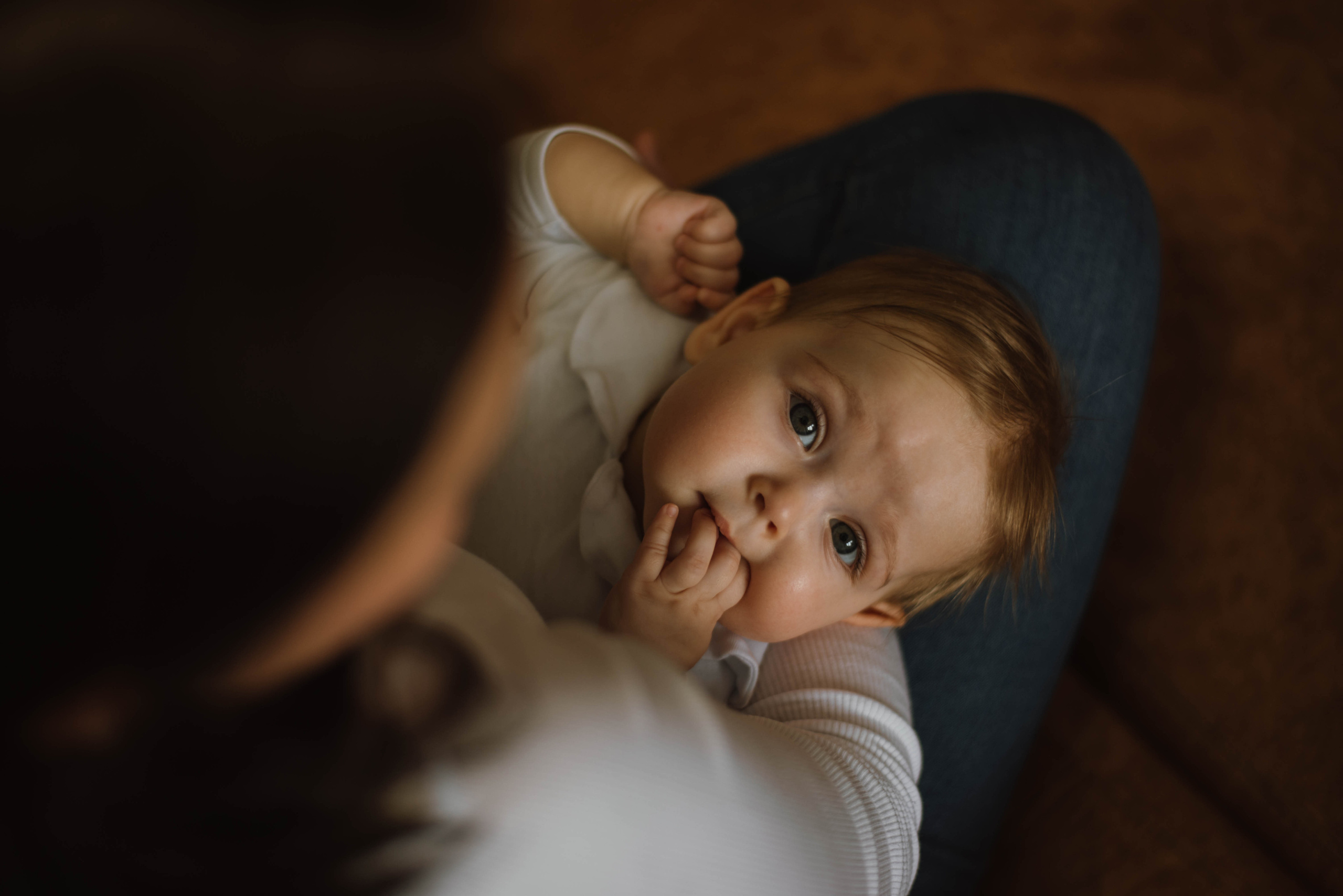 В объятиях мамы. Фотограф Углич, Рыбинск, Ярославль Ксения Соколова