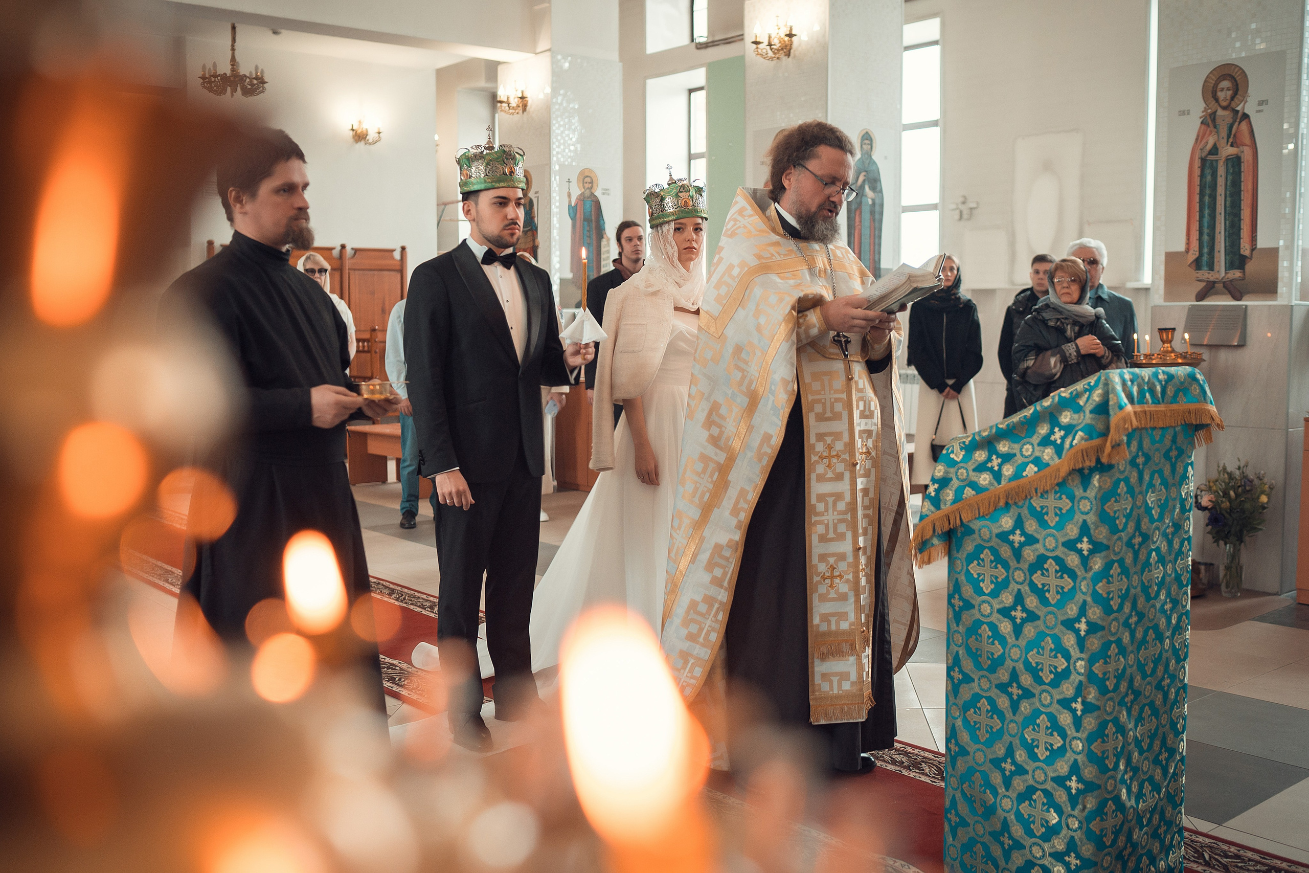 Таинство Венчания Ивана и Полины Храм Феодора Тирона. Фотограф на Крещение и Венчание в Красноярске Рамазанова Юлия