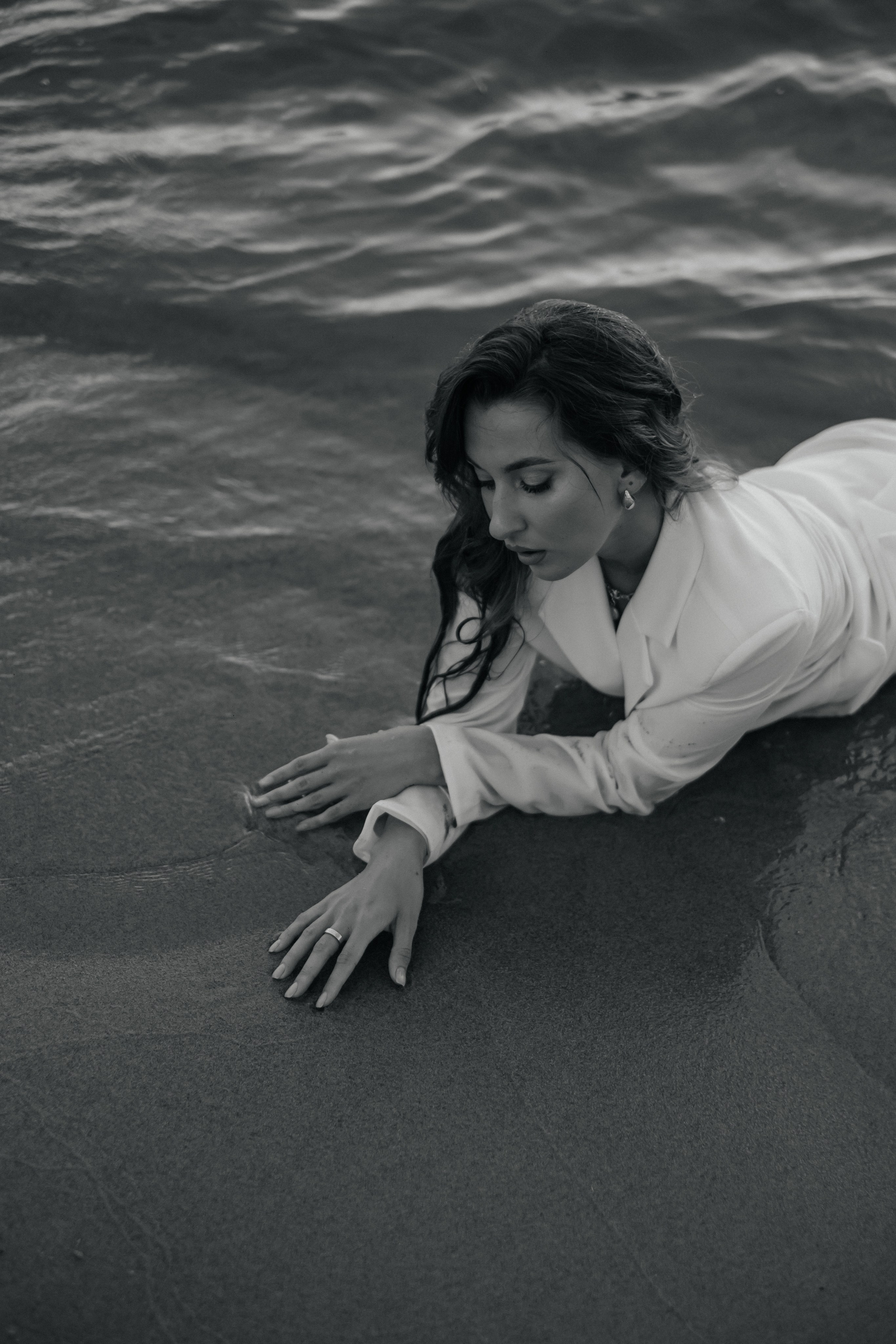 Рита на берегу. Фотограф в Новосибирске Диана Ильиных