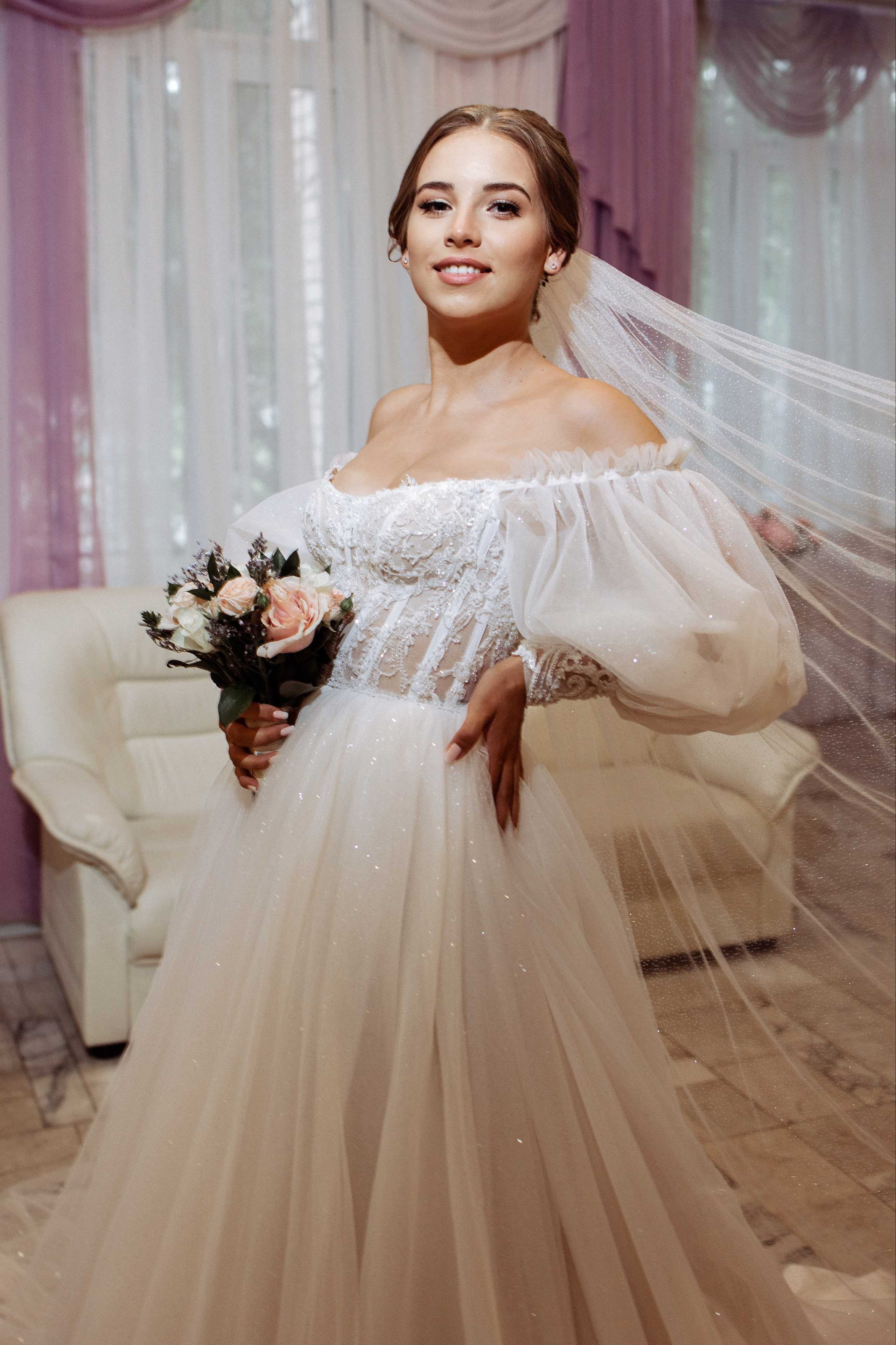 Мытищинский отдел ЗАГС. Свадебный фотограф Маргарита Глумскова