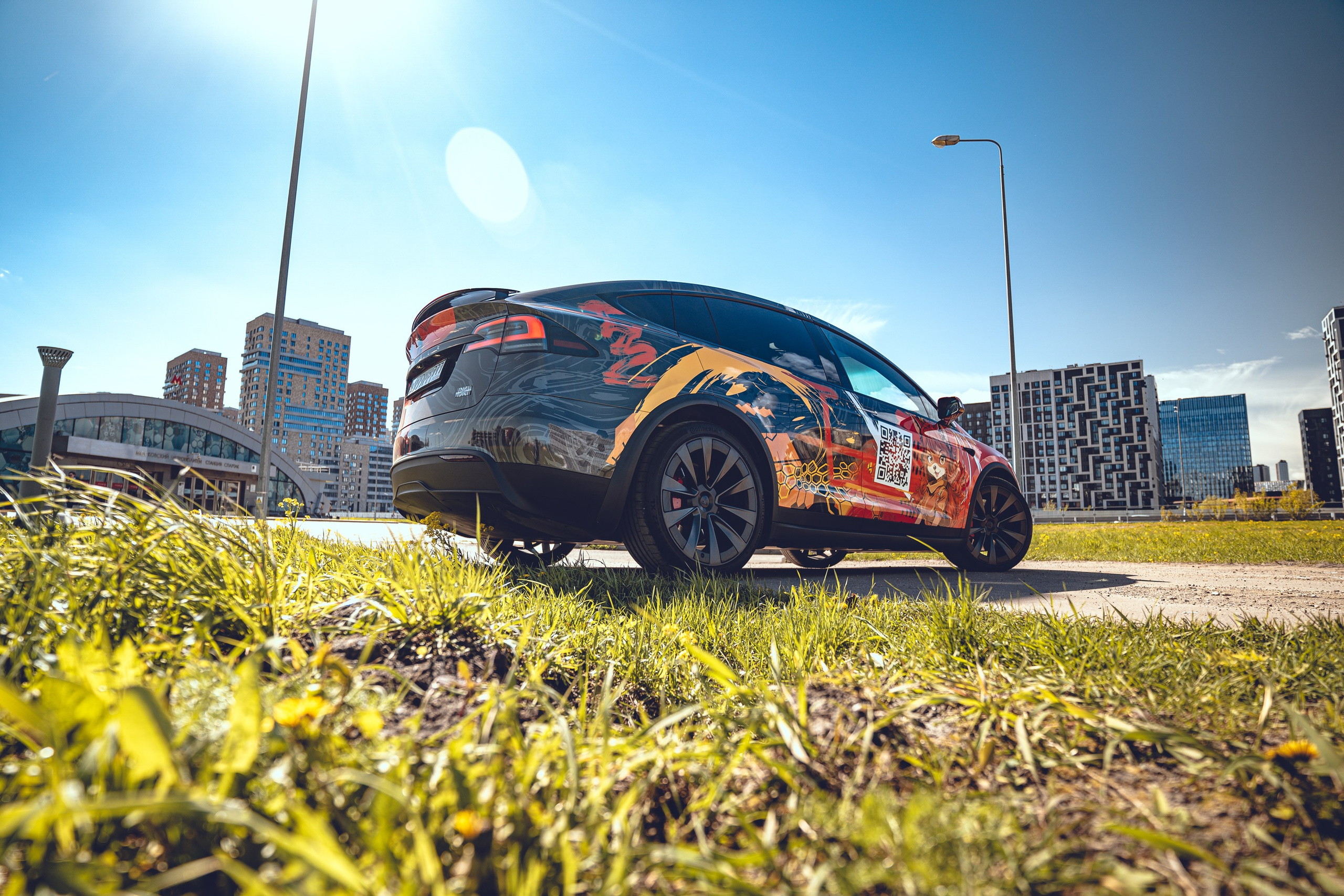 Винилография на Tesla Model X Plaid. Студия дизайна и оклейки авто Barmaley Design