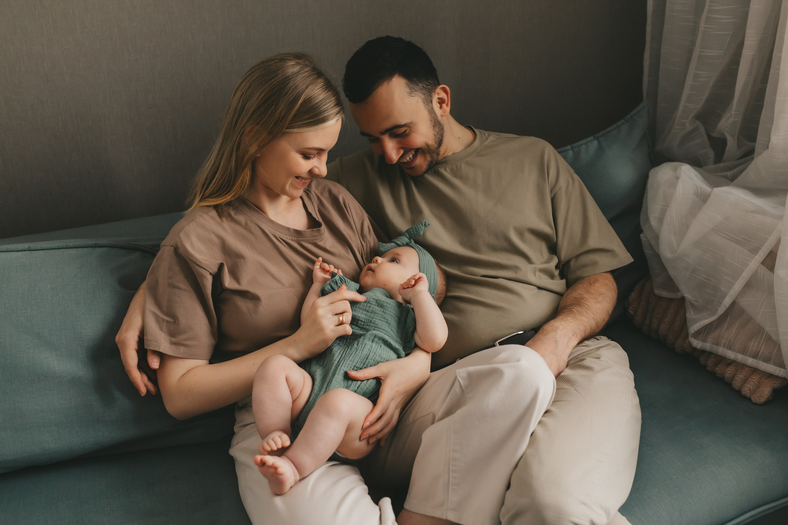 Женя, Юля и Вероника (домашняя фотосессия). Семейный и детский фотограф и видеограф в Москве, Дрокина Наталья