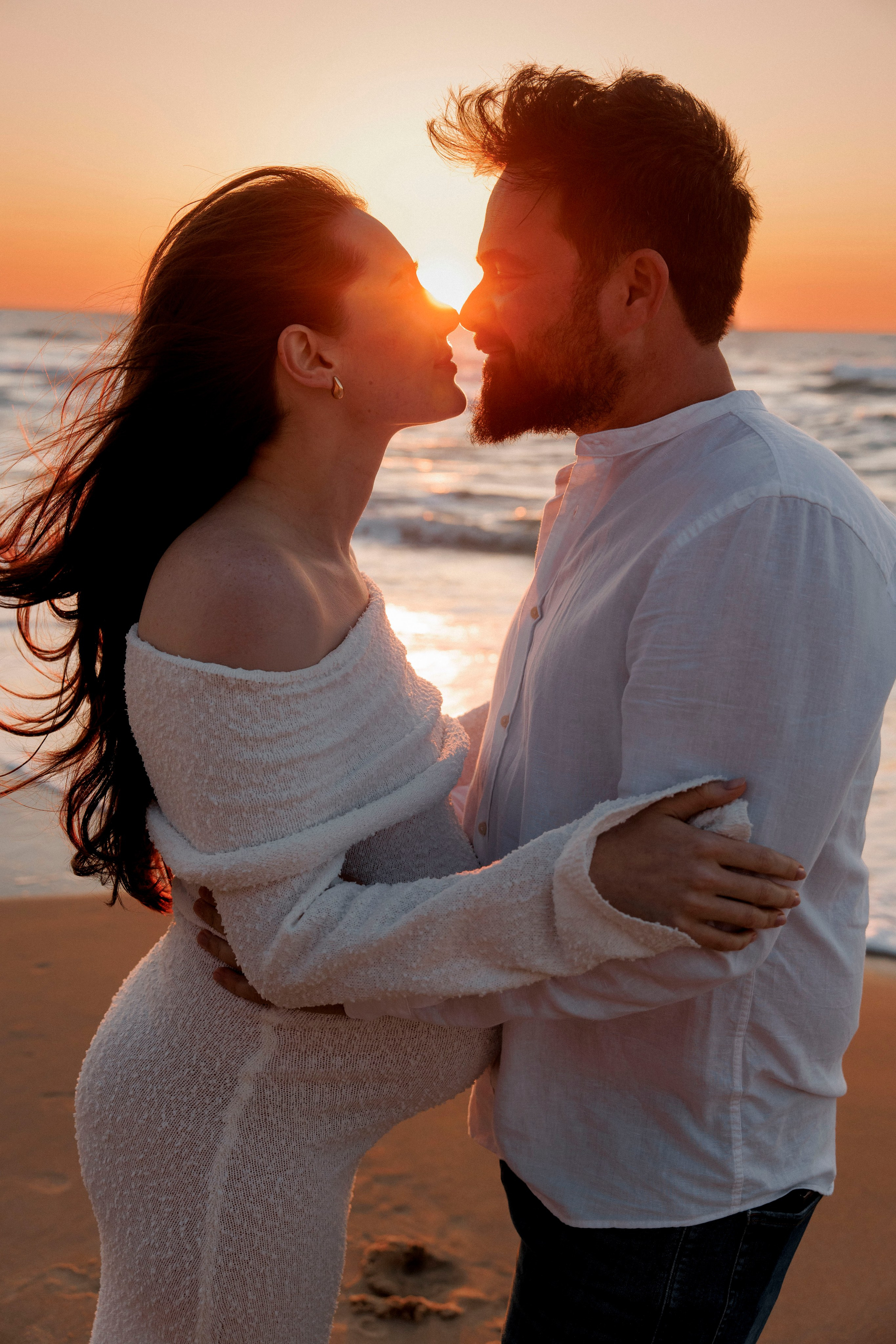 Pregnancy photoshoot (home/park/beach). Главная