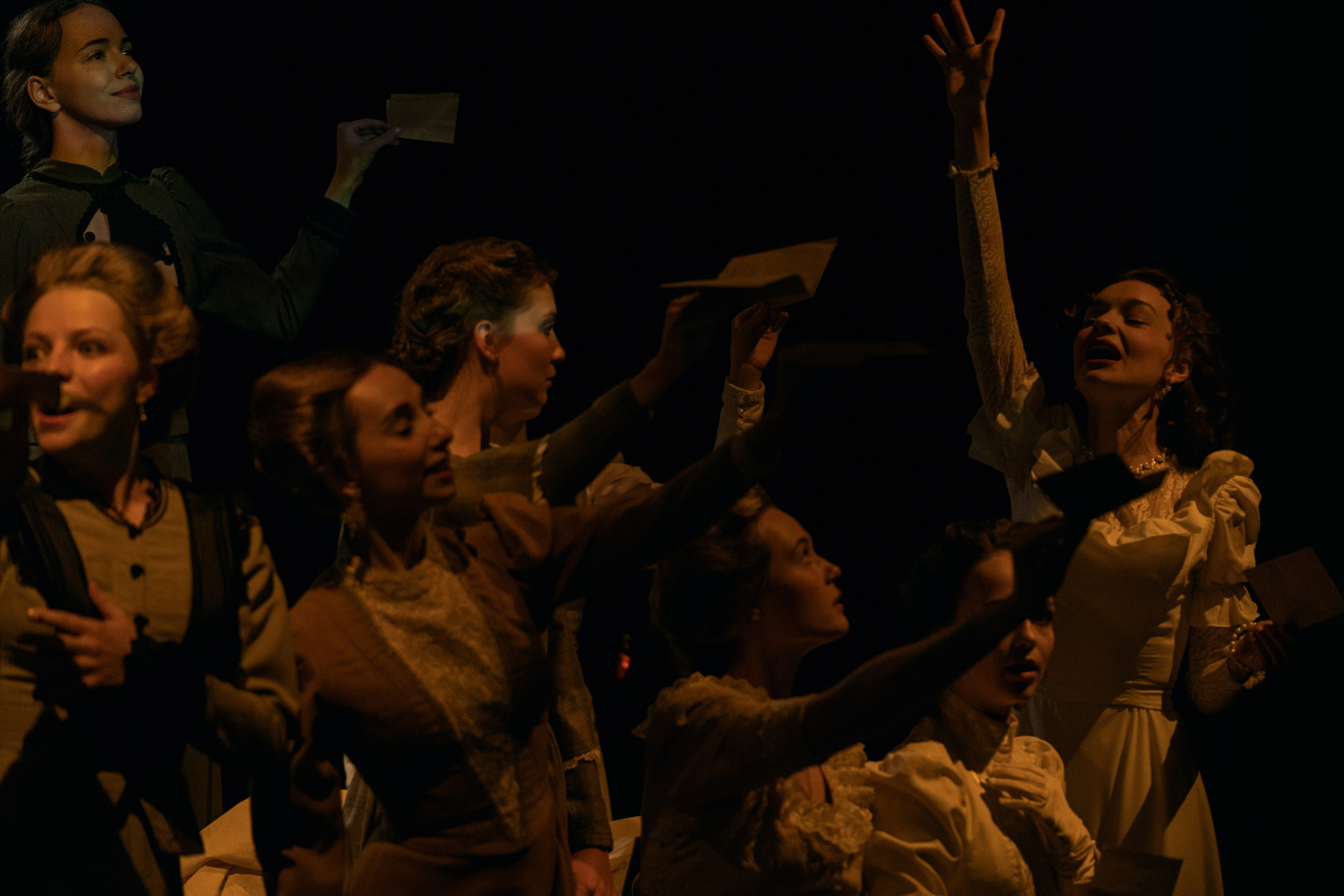 Антоновки. Реж. Виталий Любский. Antonovki, dir. Vitaliy Lybskiy. Фотограф Ирина Соколенко Санкт-Петербург