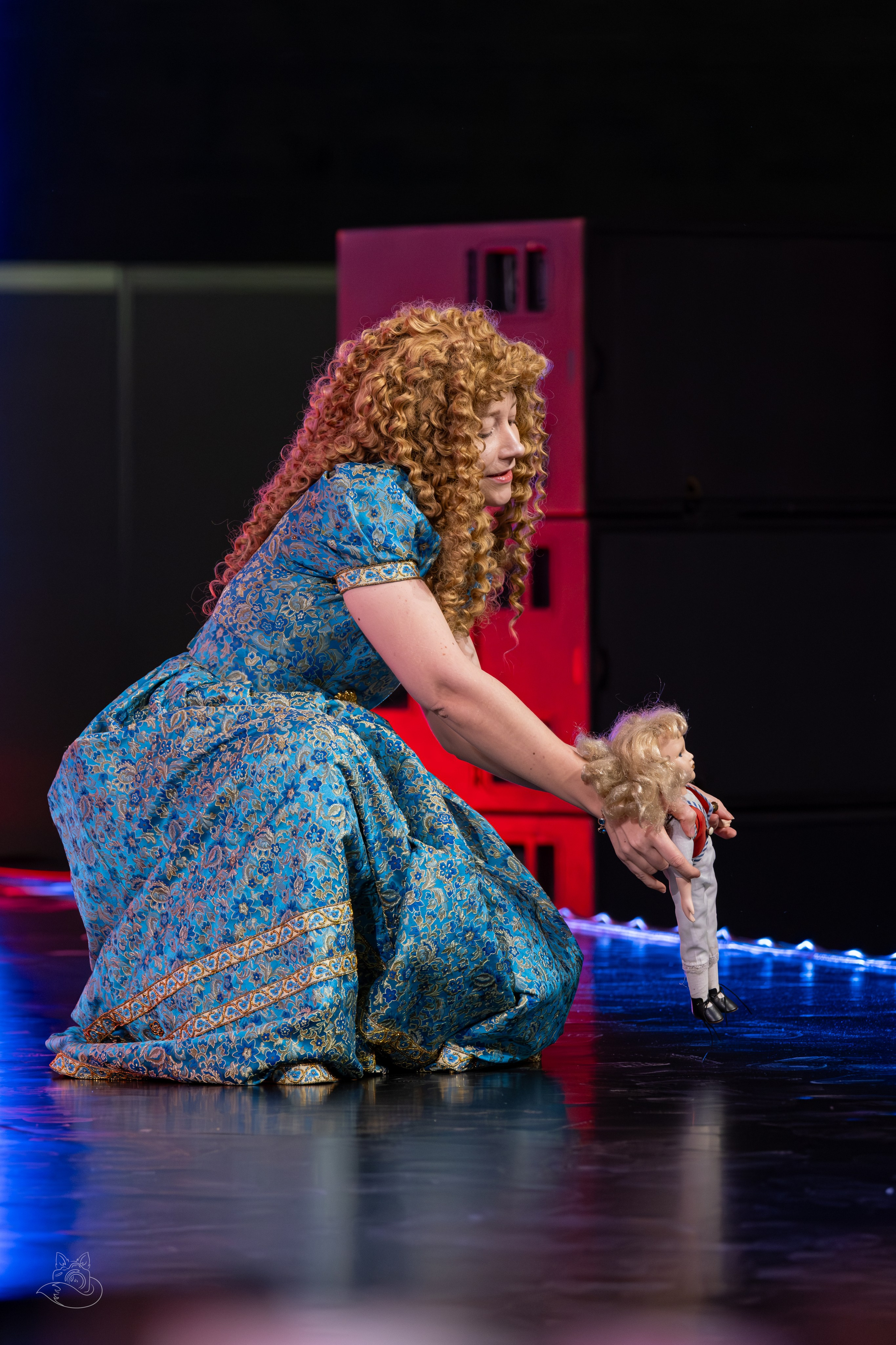 Сцена РЭД ЭКСПО 2024. Косплей фотограф