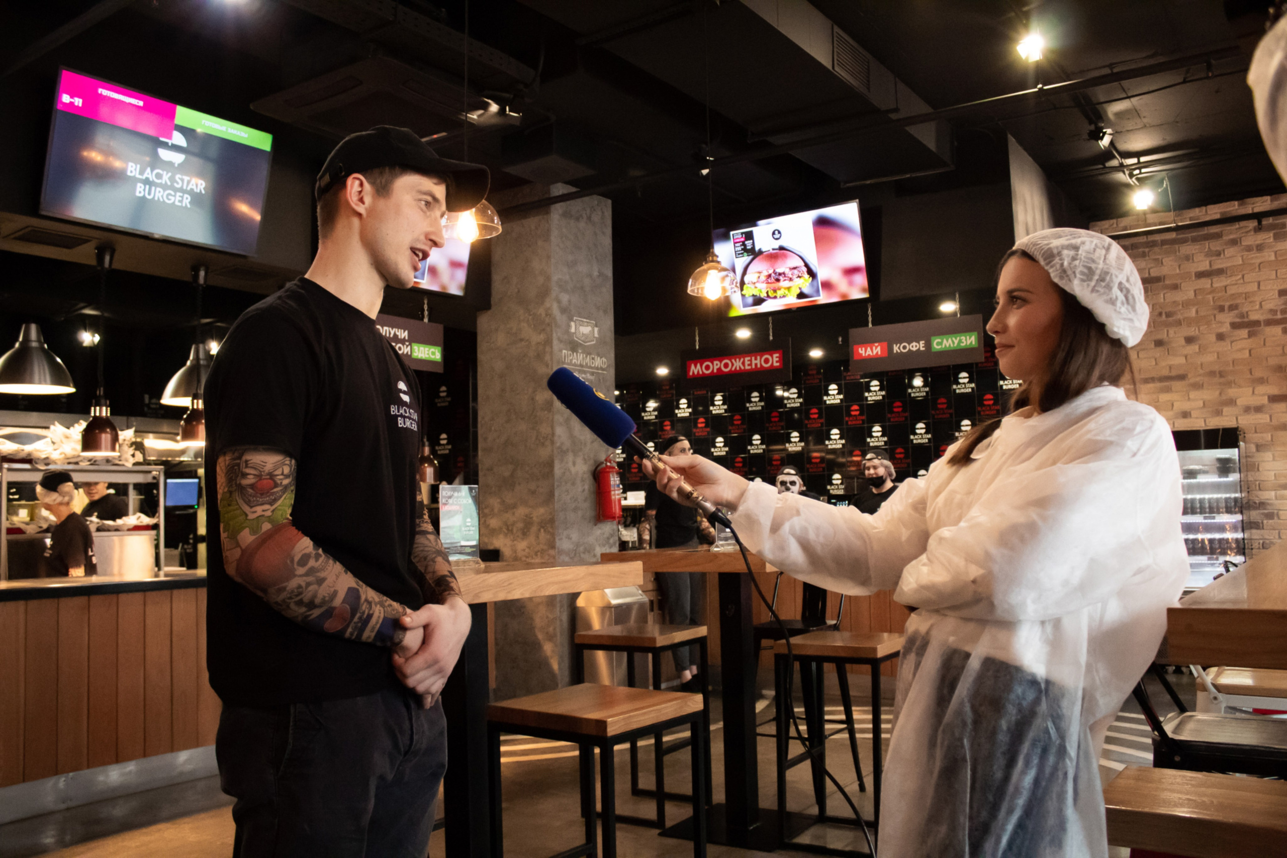 Баскетболисты в Блэкстарбургере. Репортажный Фотограф