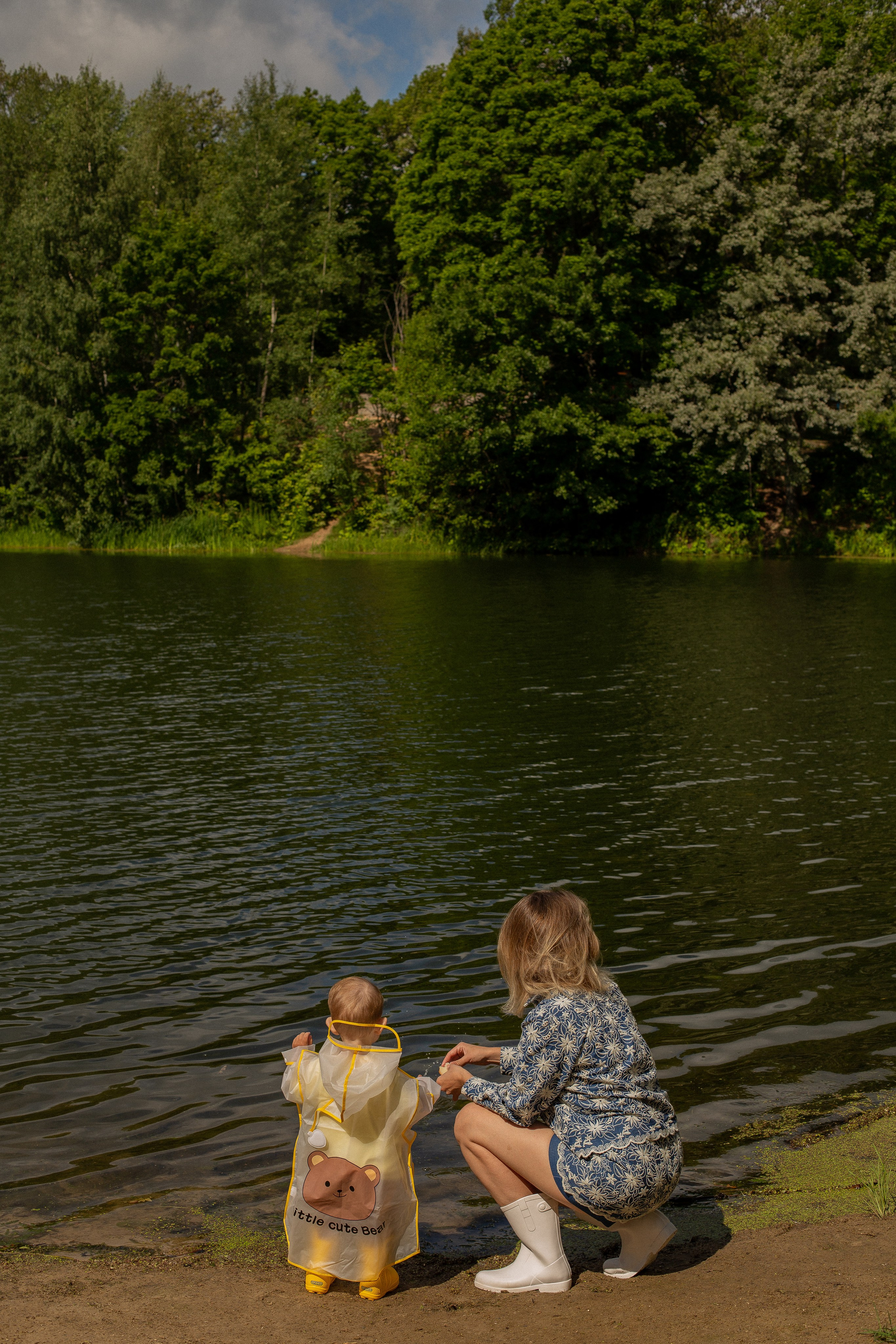 Sunny & Rainy. Fotograf u Crnoj Gori-porodično fotografisanje sa djecom, lovestory, nekretnine
