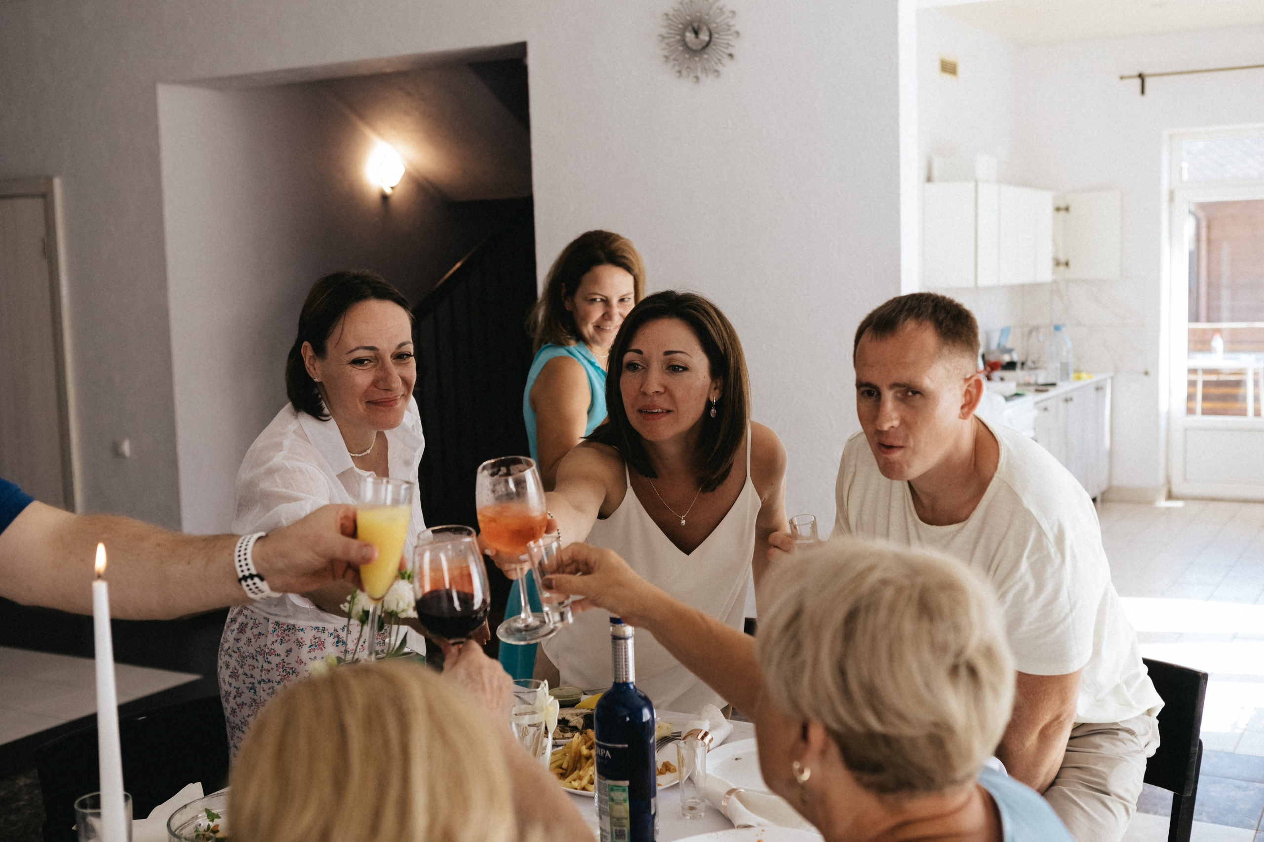 Лиза и Сережа. Роспись и тусовка в коттедже. Свадебный и портретный фотограф в Москве Анастасия Масюк
