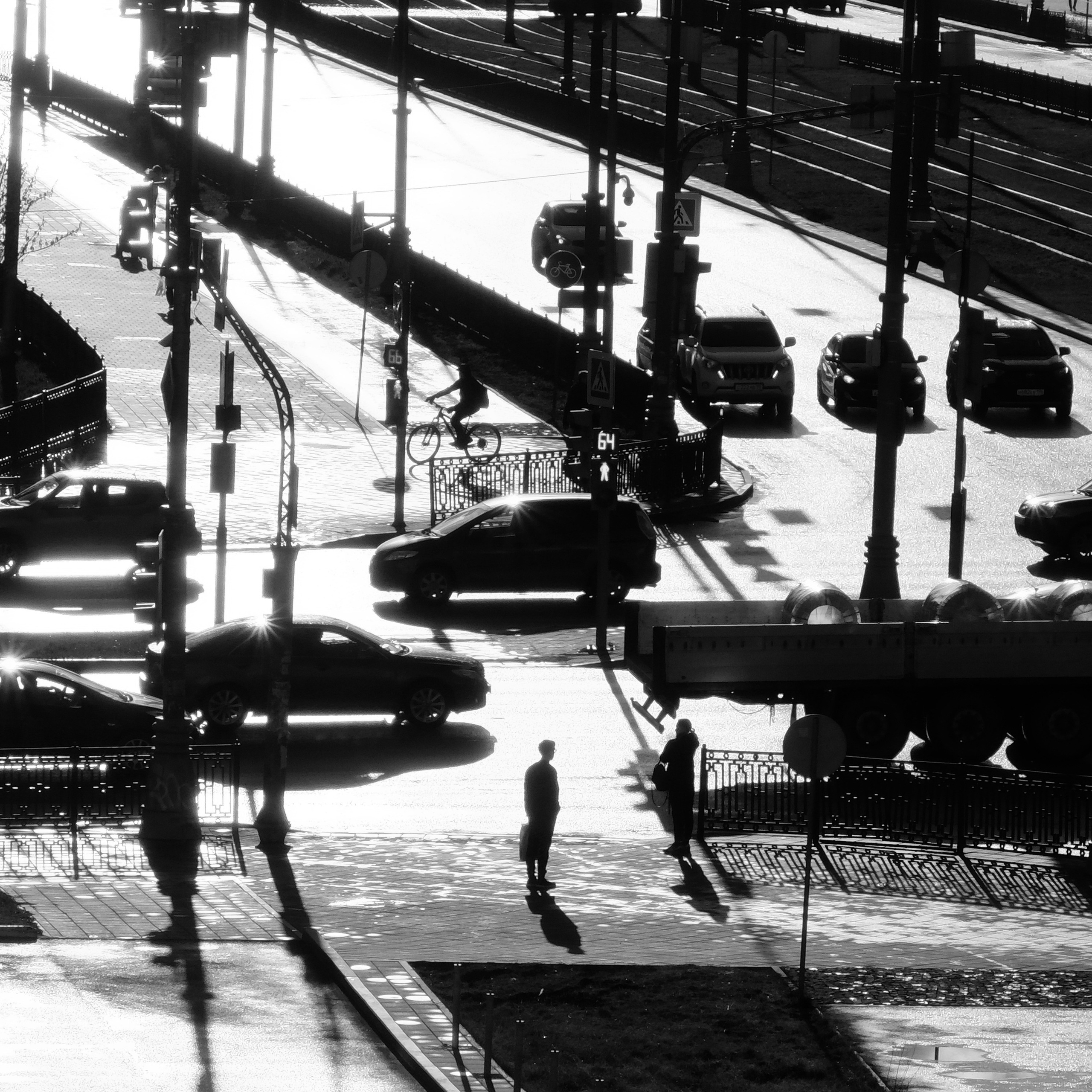 На улице. Главная