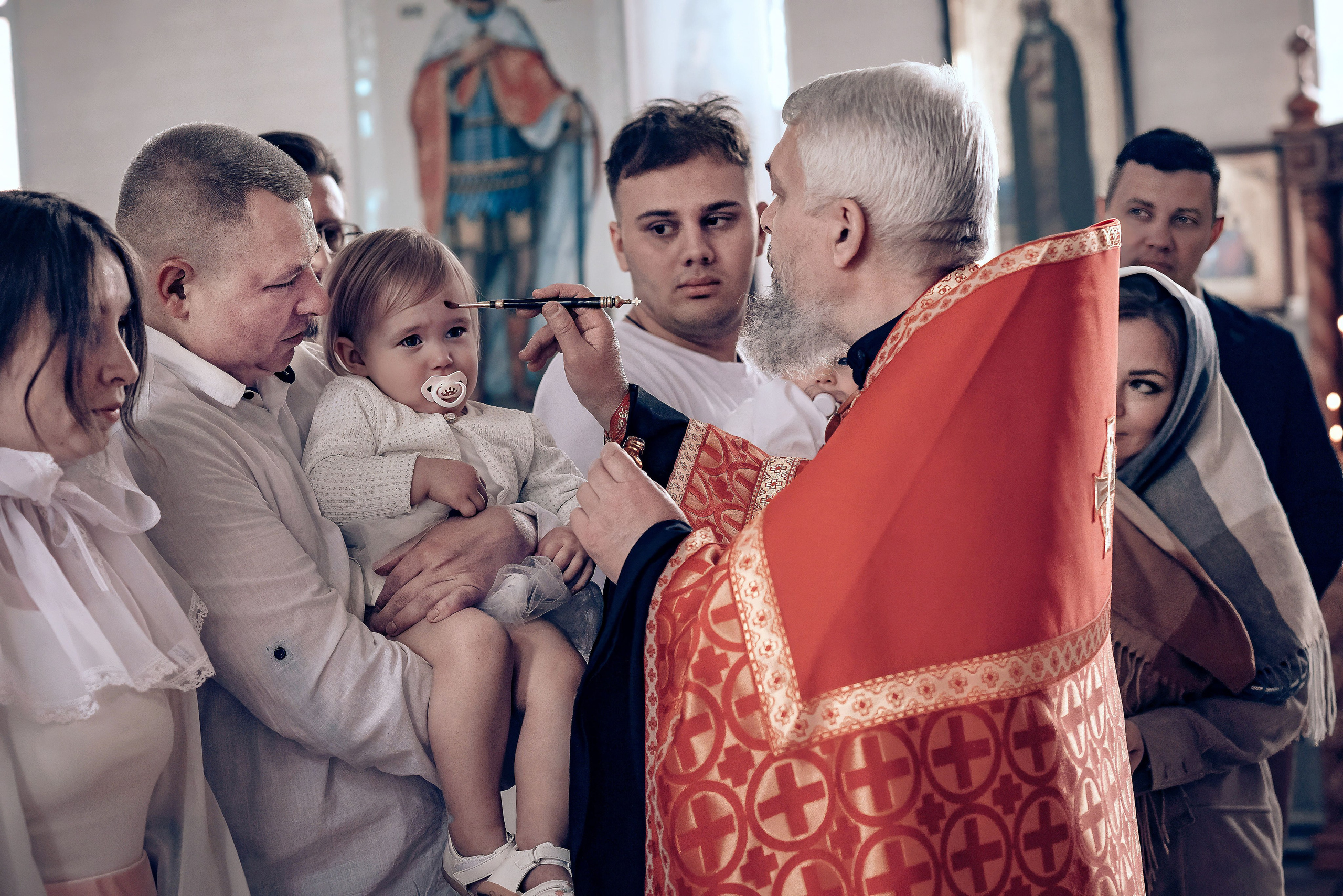 Крещение Мирославы в храме Феодора Тирона. Фотографы крещения/венчания  Красноярск Татьяна и Вячеслав Переваловы