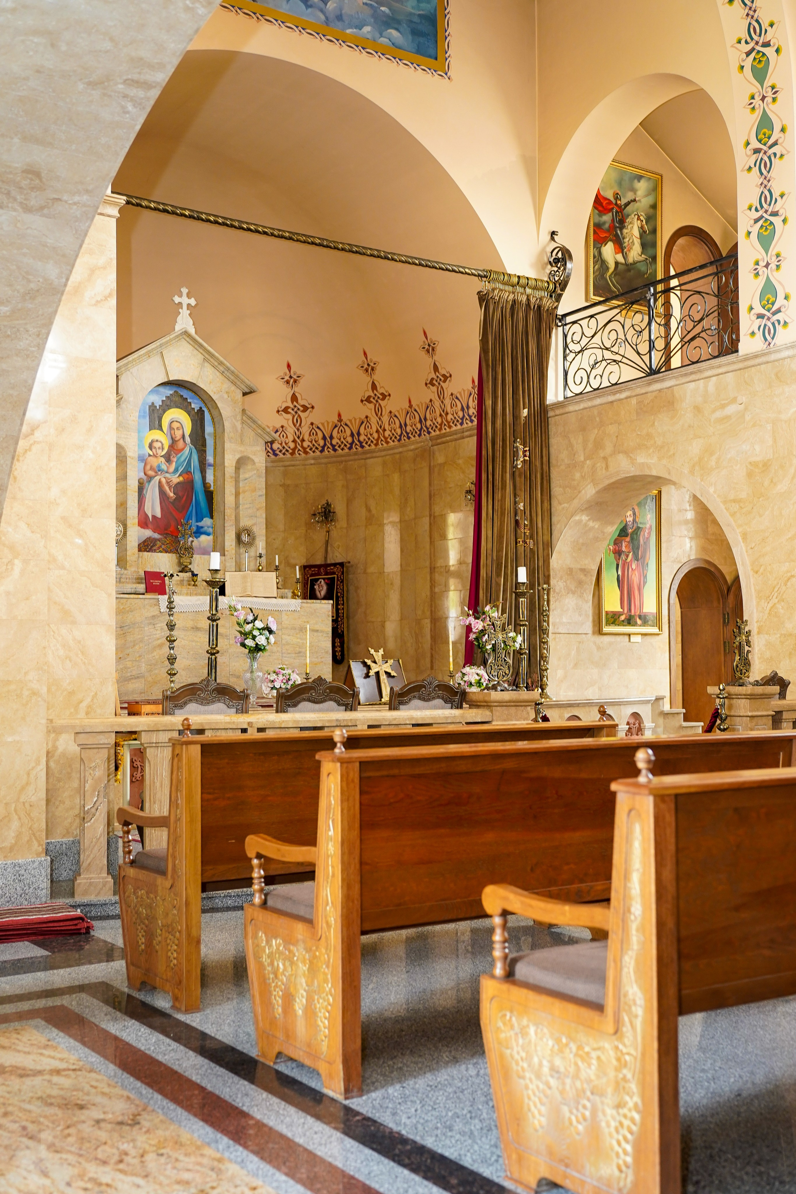 Обряд венчания в Армянской церкви. Фотограф Новороссийск | Геленджик и ЮФО Эльвина Ясинская