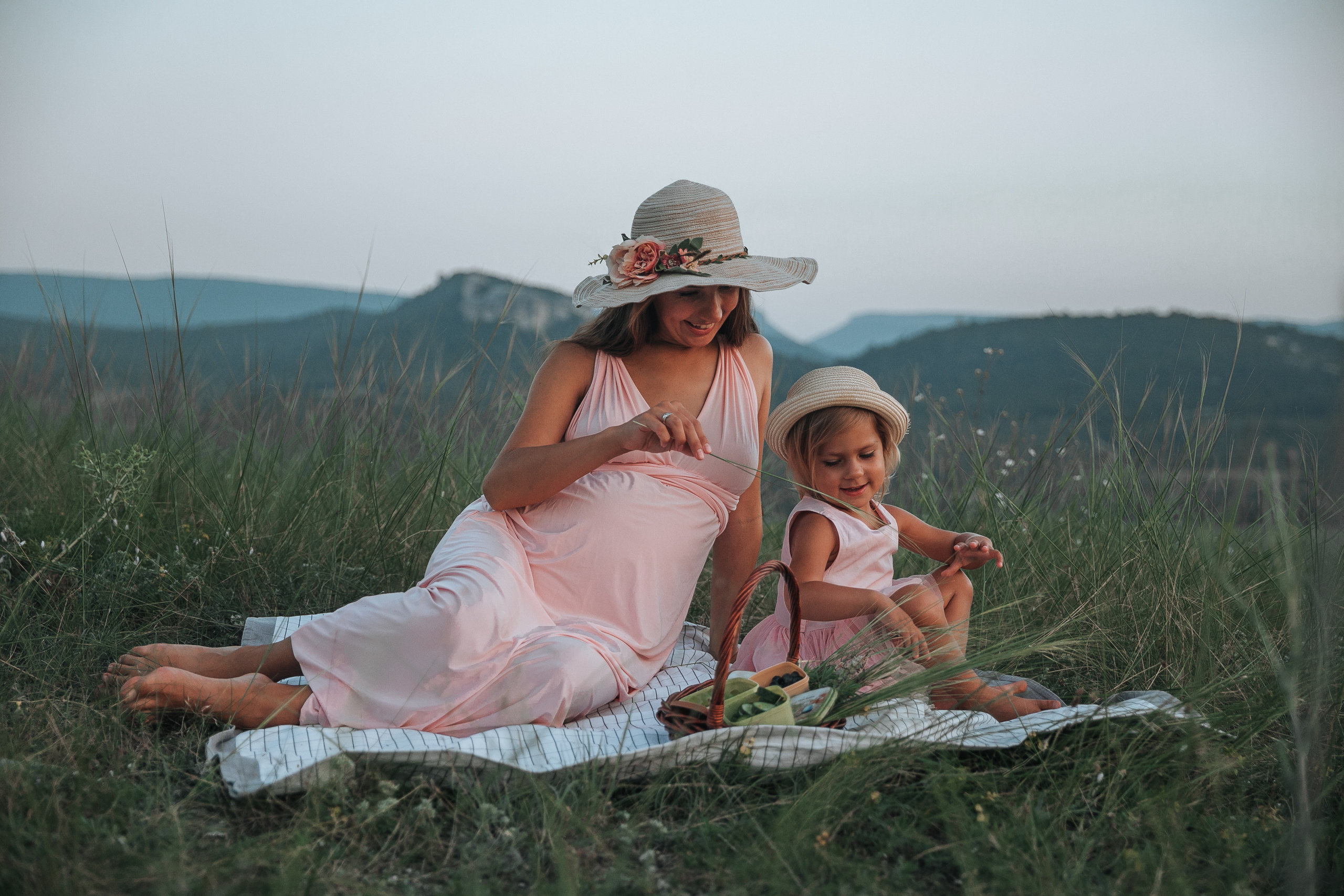 Валерия & Анастасия. Семейный фотограф и видеограф Николай Ставский