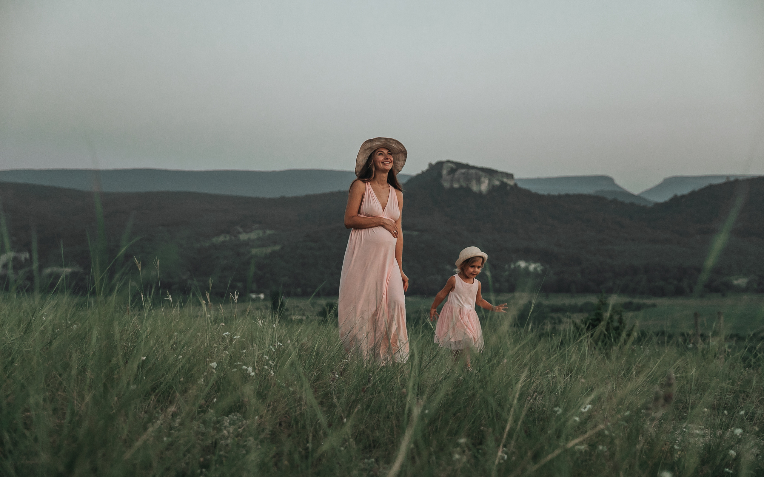 Валерия & Анастасия. Семейный фотограф и видеограф Николай Ставский