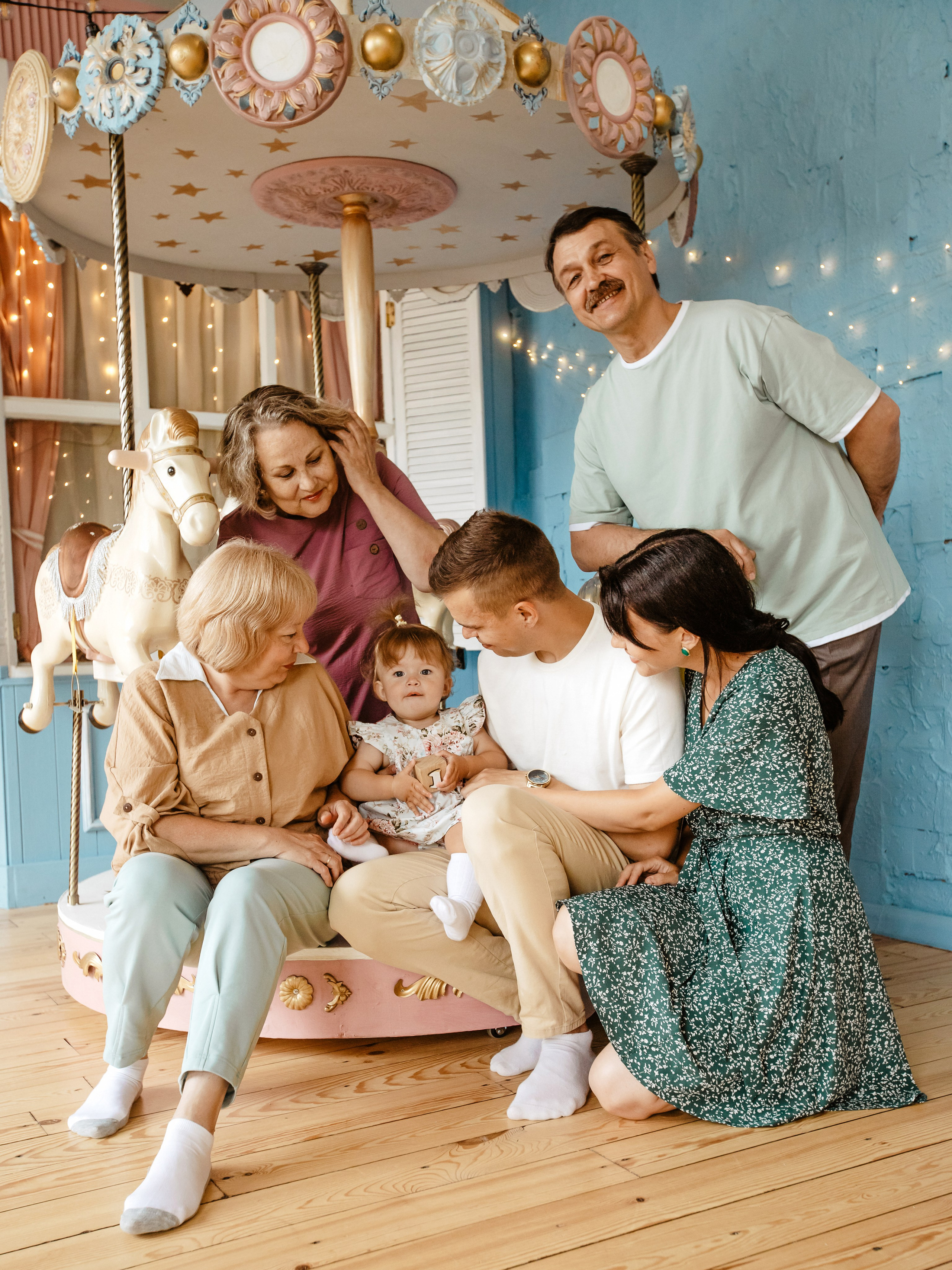 Кирочке 1 годик -Фотостудия Light room- Лайтрум -Ленина 38а. Семейный и детский фотограф в  г. Екатеринбурге Холодова Юлия