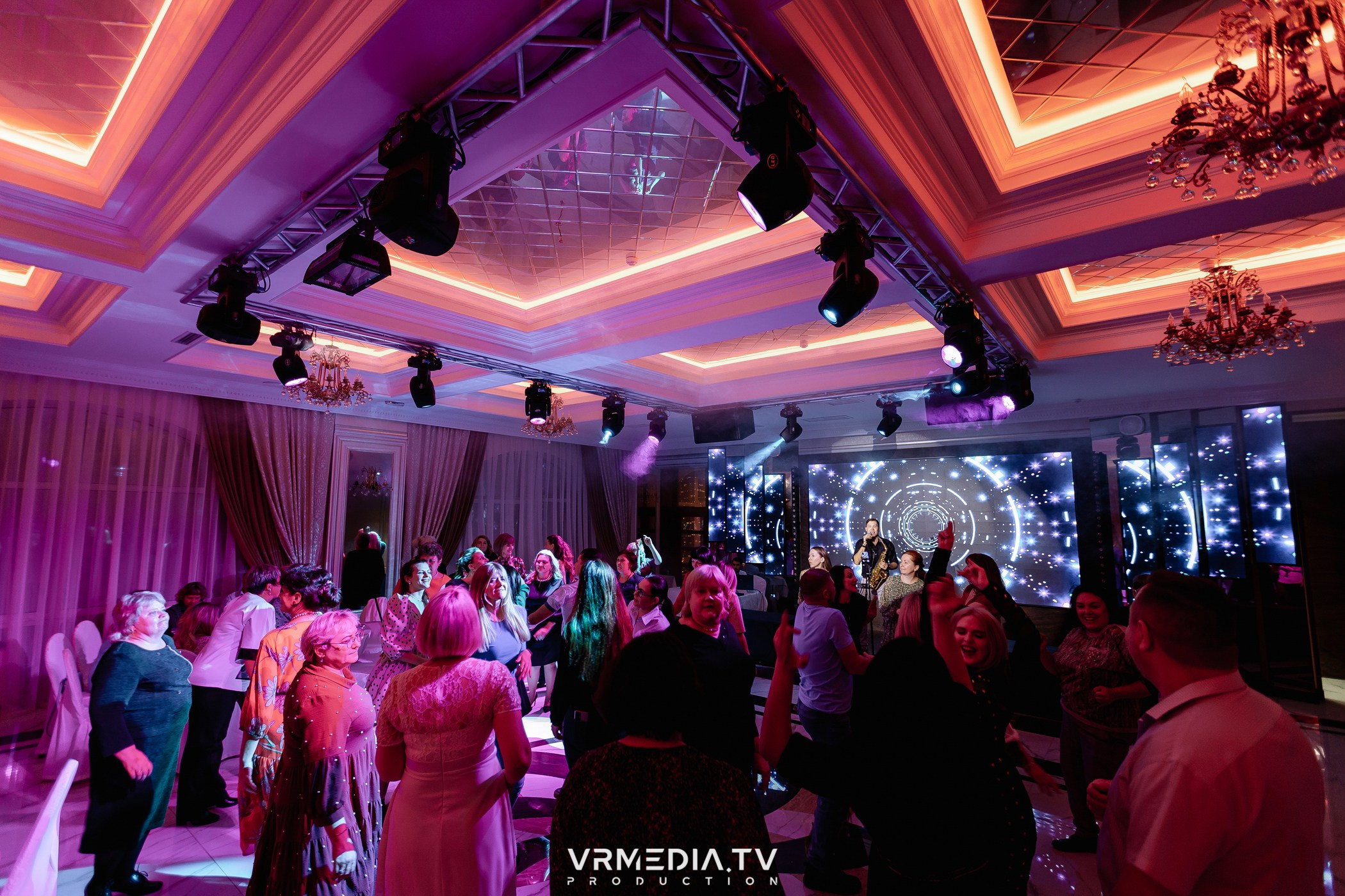 Выходные в ресторане «Лазурный берег»