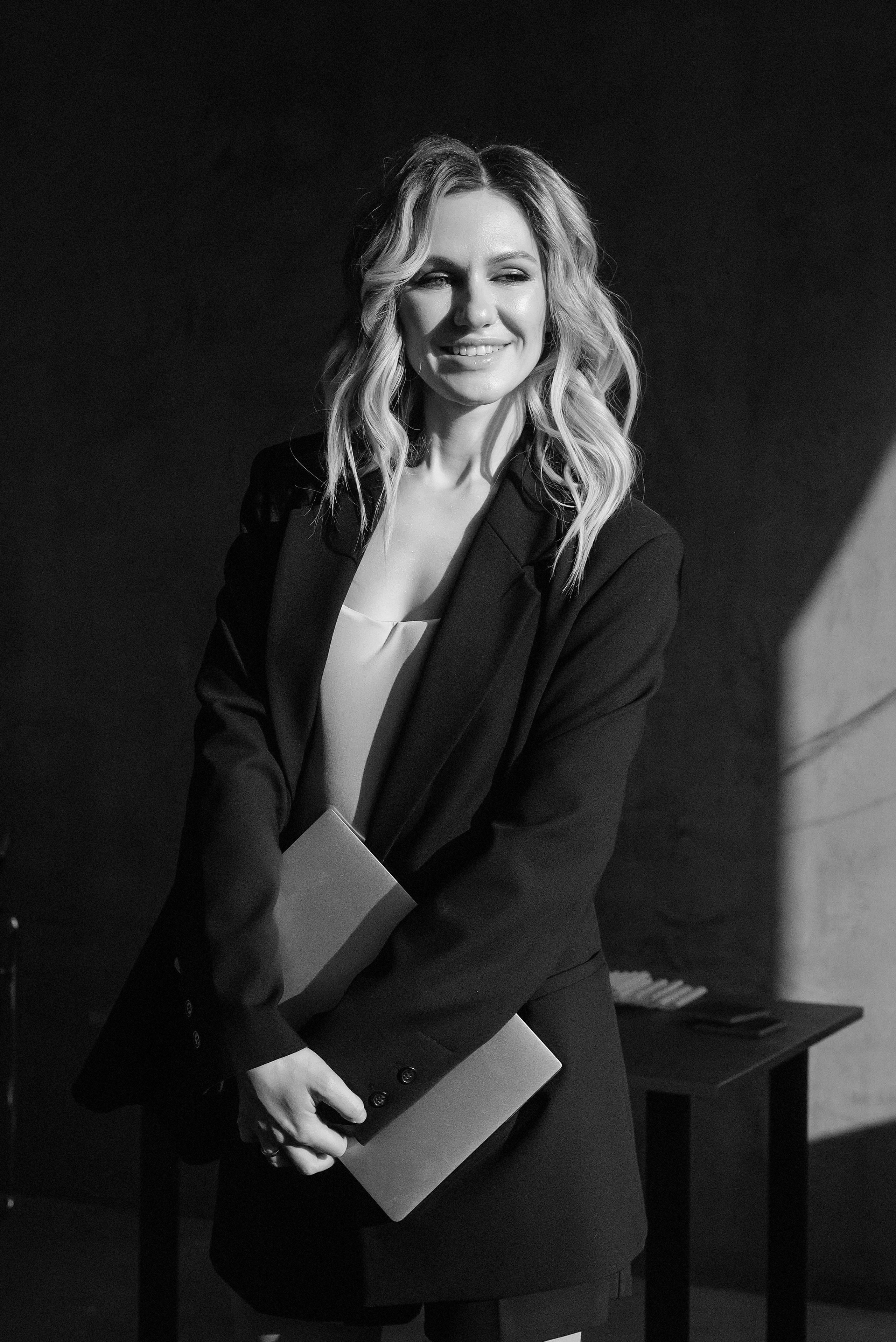 Бизнес портрет для дизайнера интерьеров. Свадебный и семейный фотограф в Новосибирске, Санкт-Петербурге, Москве