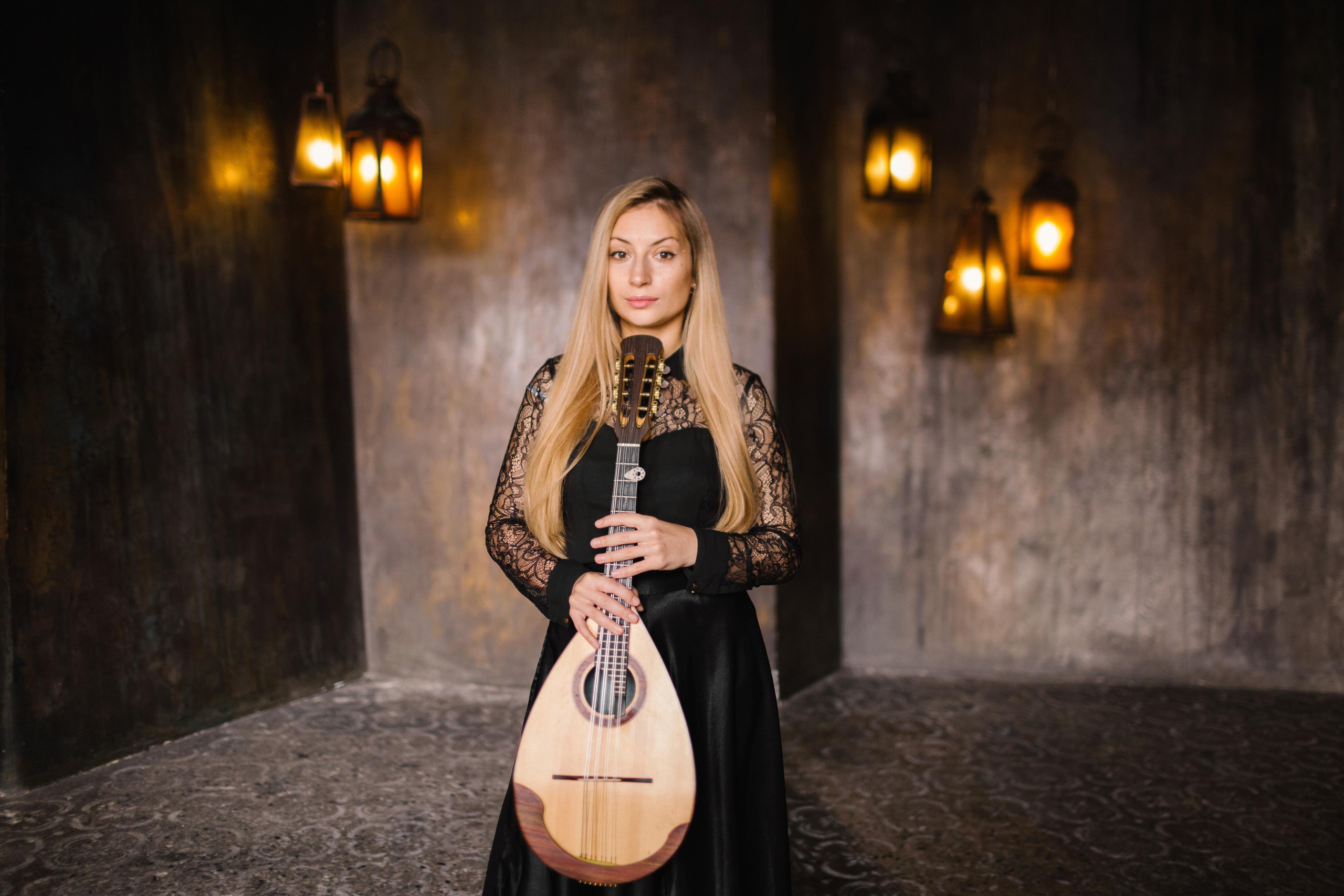 Таня с Мандолой. Семейный и портретный фотограф в Санкт-Петербурге Андрей Воробьев