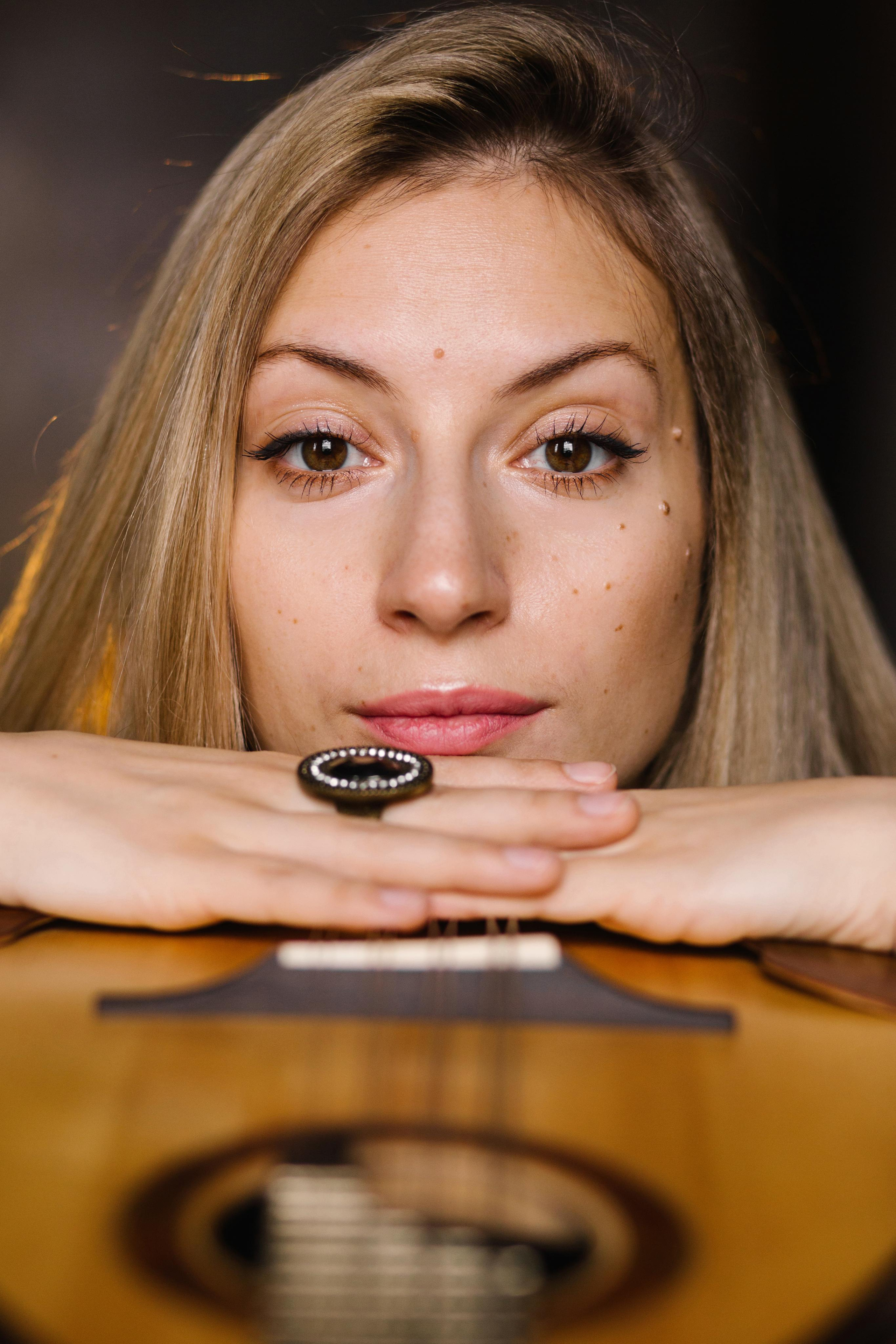 Таня с Мандолой. Семейный и портретный фотограф в Санкт-Петербурге Андрей Воробьев