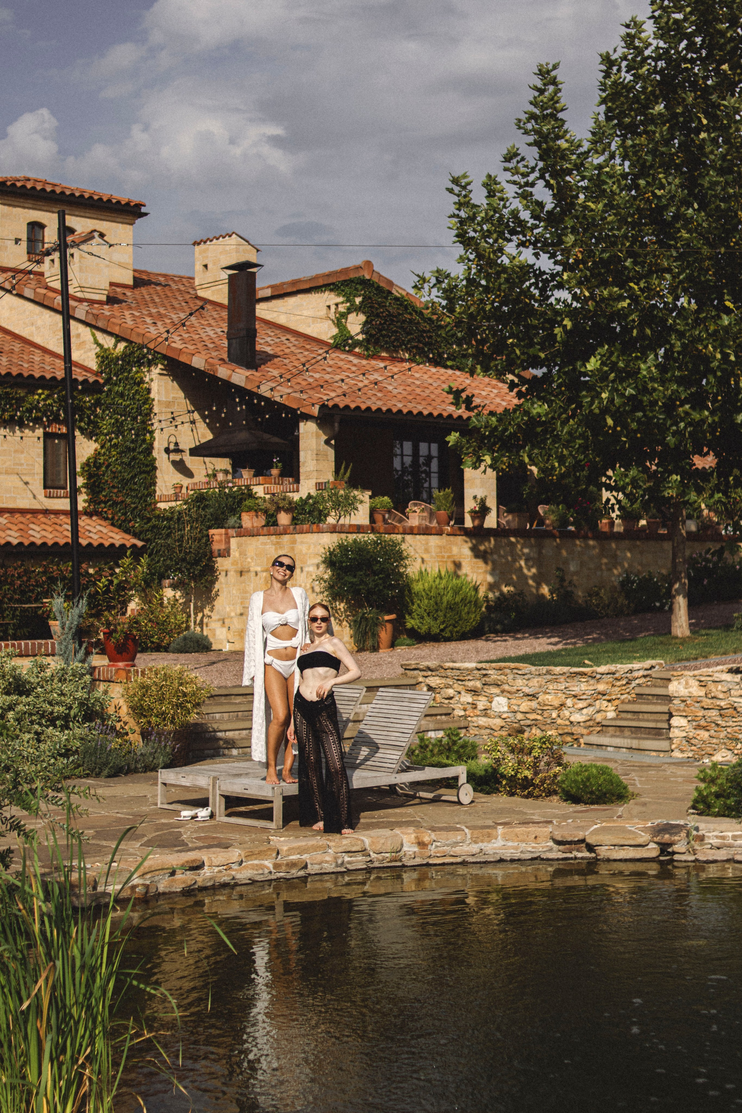 Уличная фотосессия винодельня. Я — фотограф, который помогает запечатлеть самые важные моменты вашей жизни!