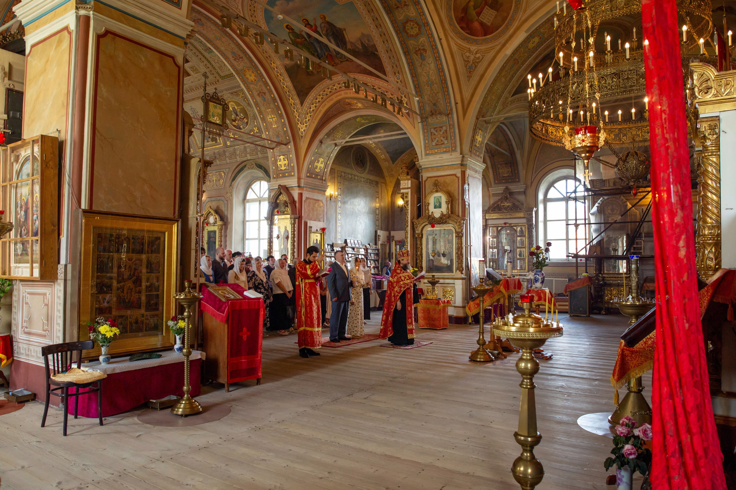 Венчание Сергей и Анна Воскресенский храм. Семейный и детский фотограф Анна Петракова